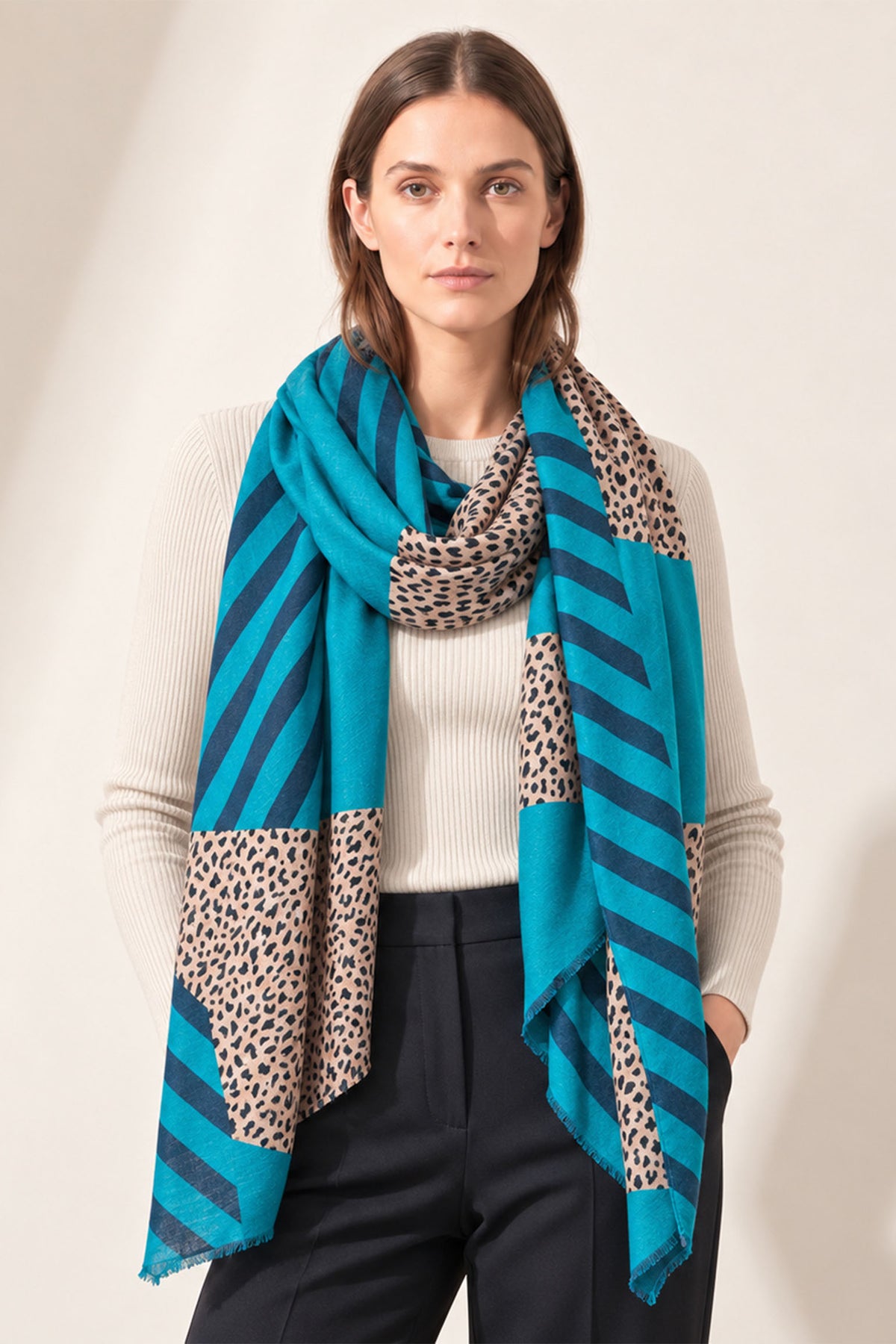 blue-animal-stripe-lightweight-scarf