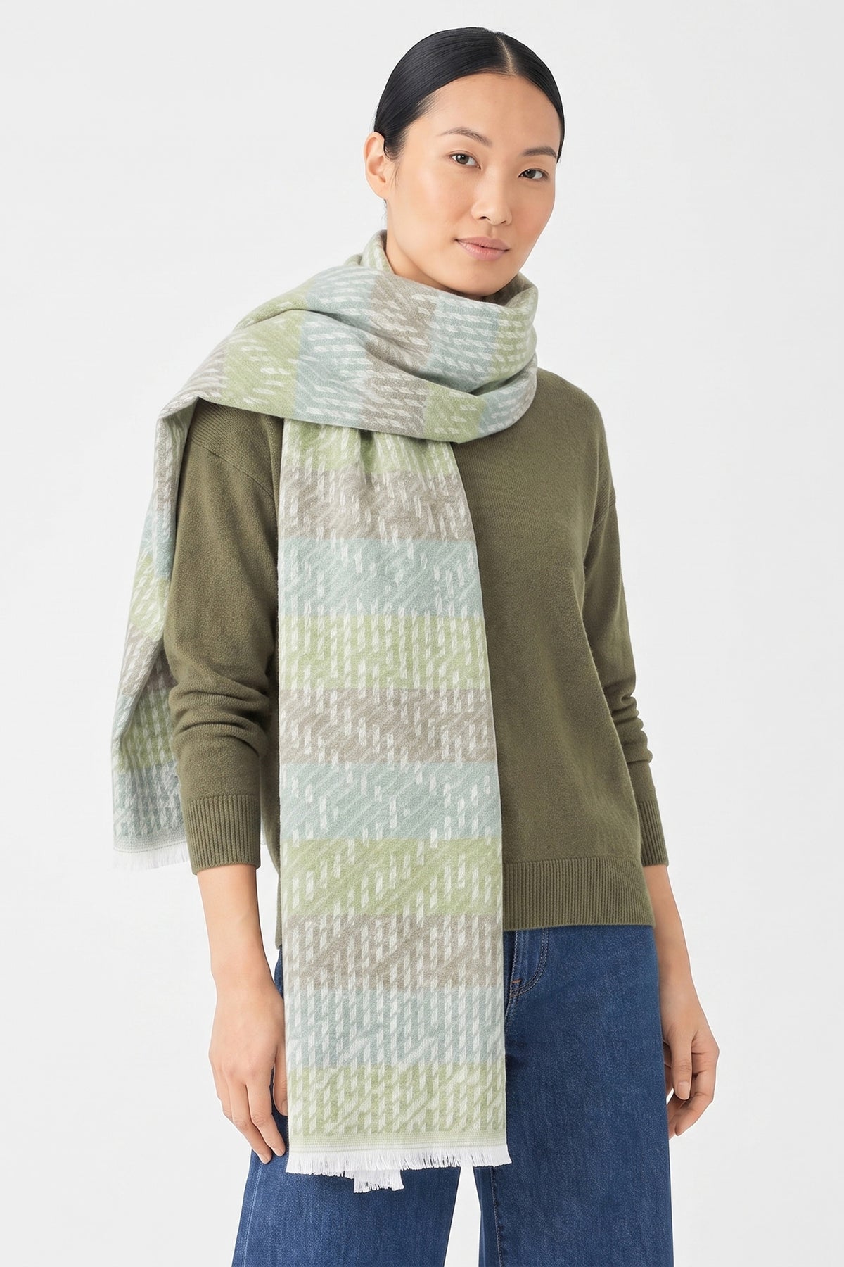 reed-khaki-green-stripe-heavyweight-scarf-textured-appearance