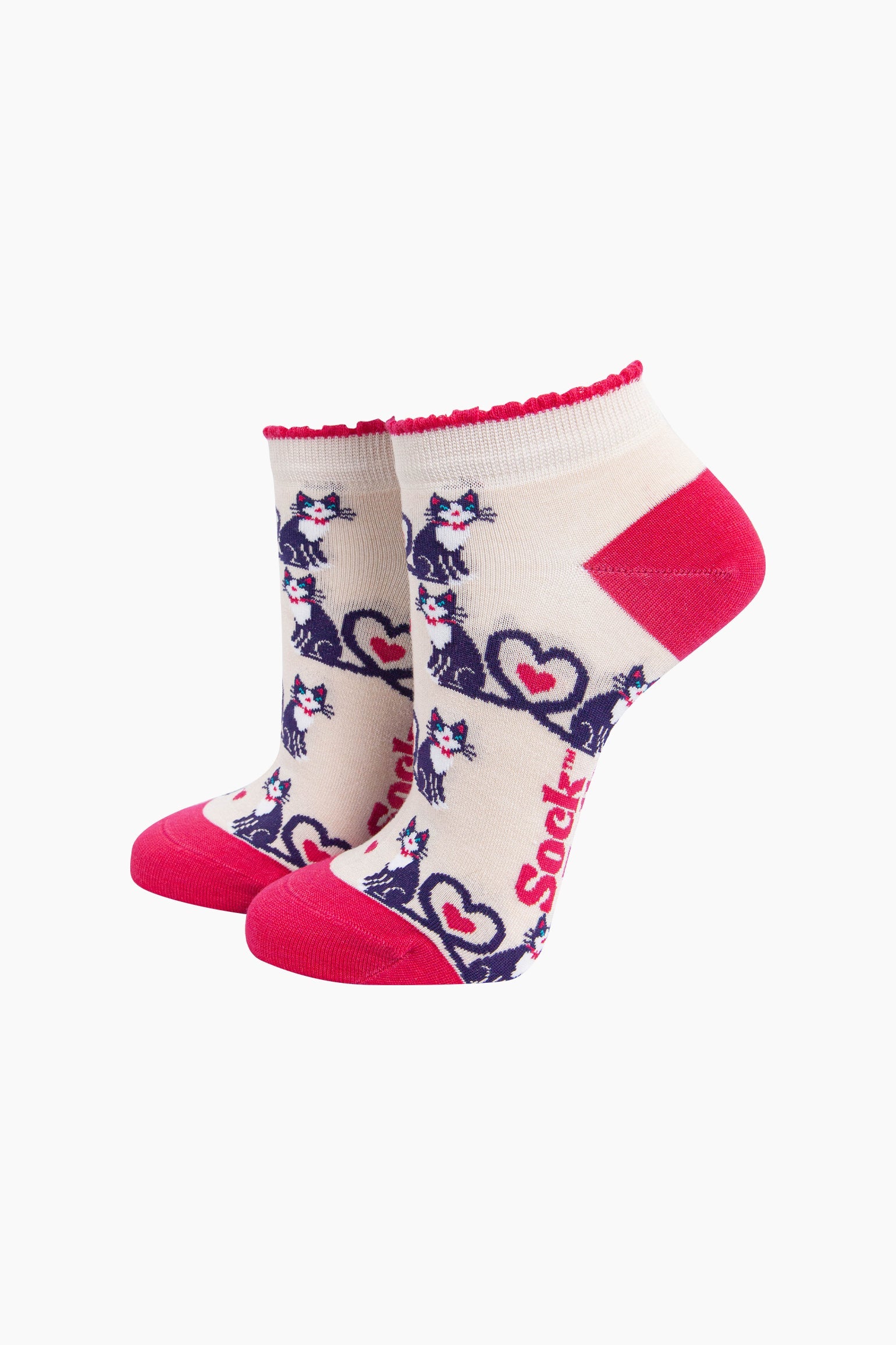 Cats-in-Love-Bamboo-Trainer-Socks-in-Cream-On-Mannequin