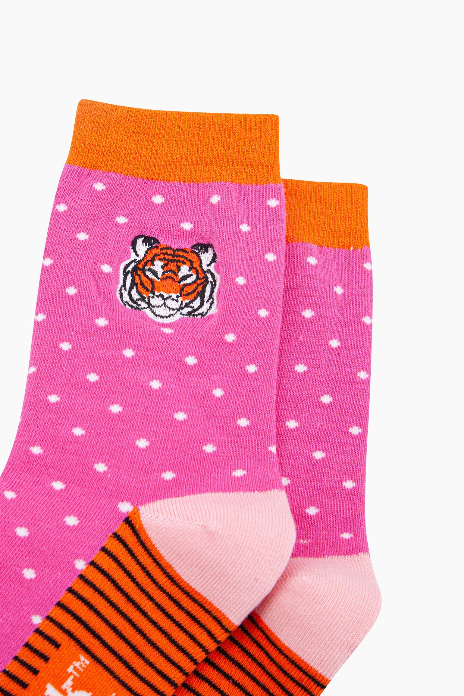 Embroidered-Tiger-Face-Combed-Cotton-Socks-in-Pink-Closeup