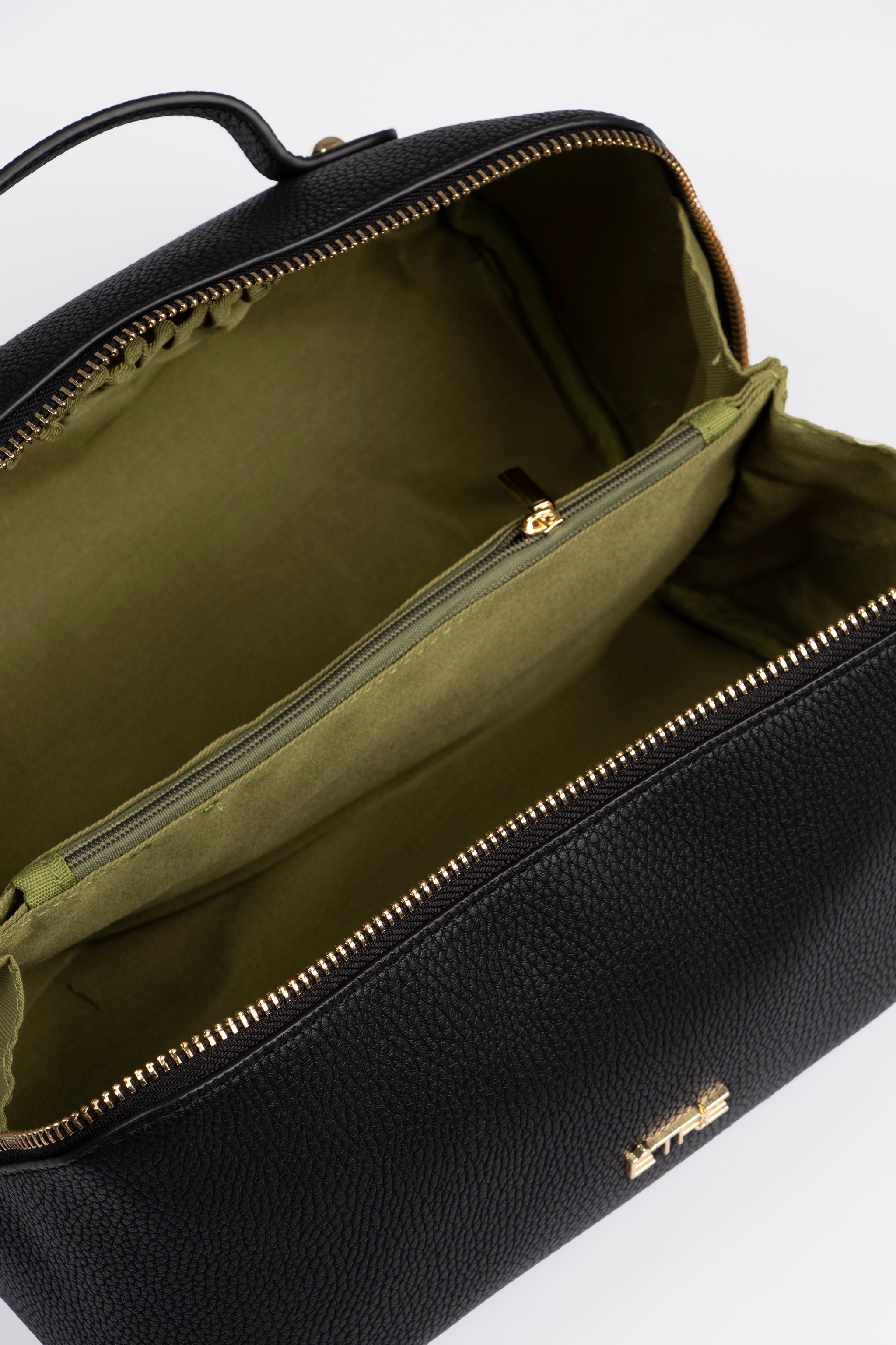 Mila Vanity Case - Black, Pebbled Faux Leather