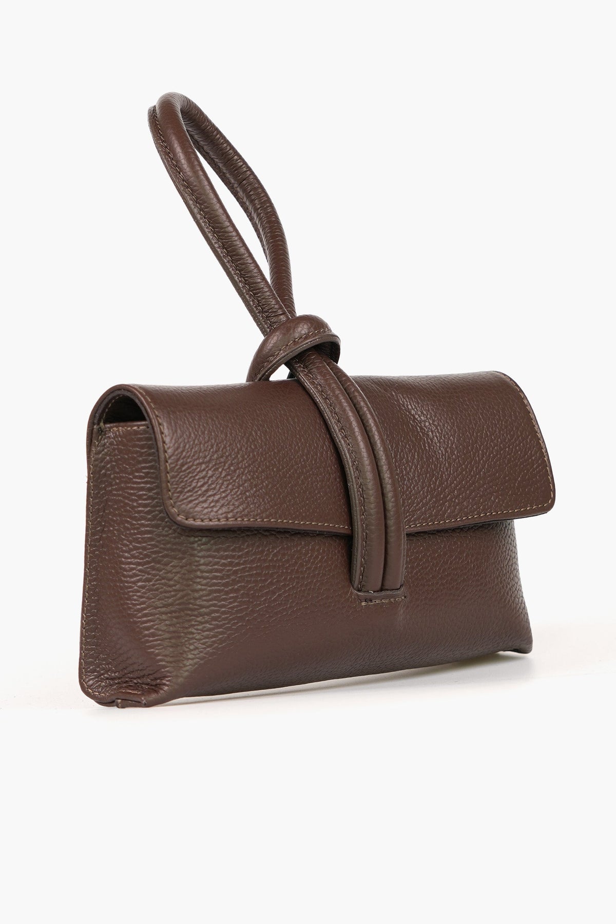 trixie-clutch-bag-chocolate-italian-pebble-grain-leather-side