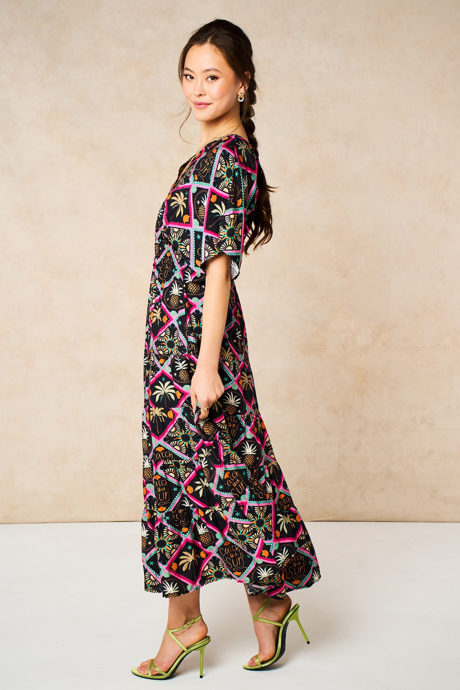Pineapple-Print-Maxi-Kaftan-Dress-in-Black-side