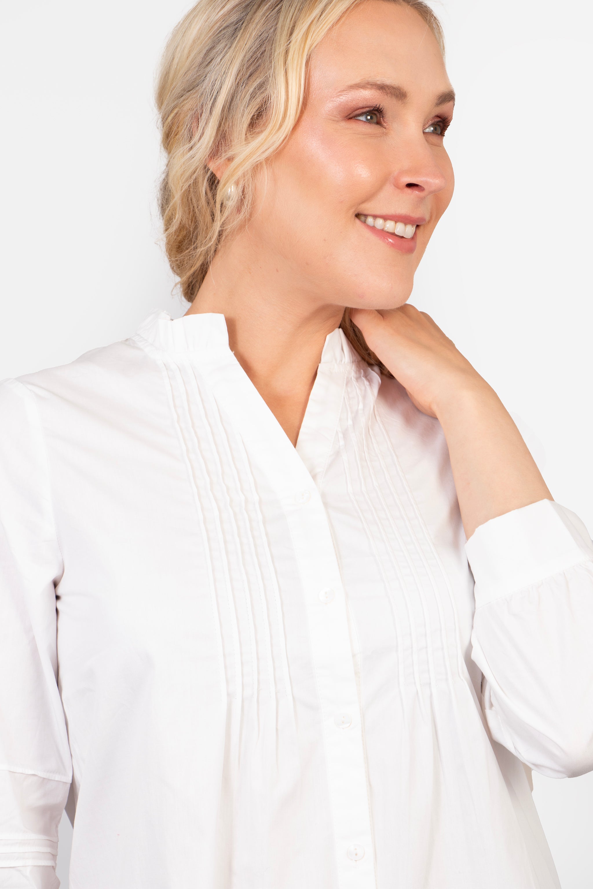 Ophelia Grandad Collar Shirt - White, Pleated