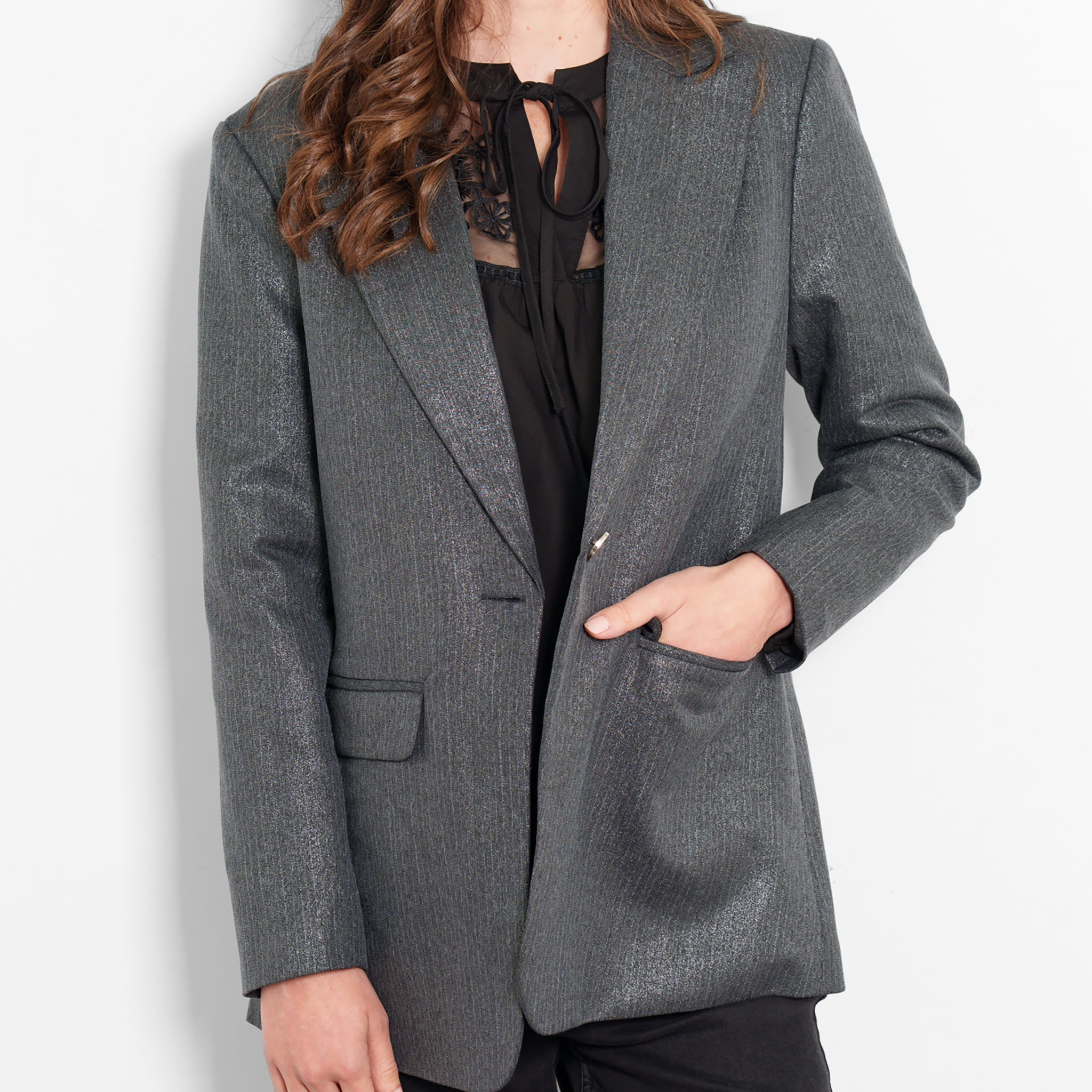 tatum-boyfriend-blazer-gun-metal-glitter-stripe-close-up-pockets