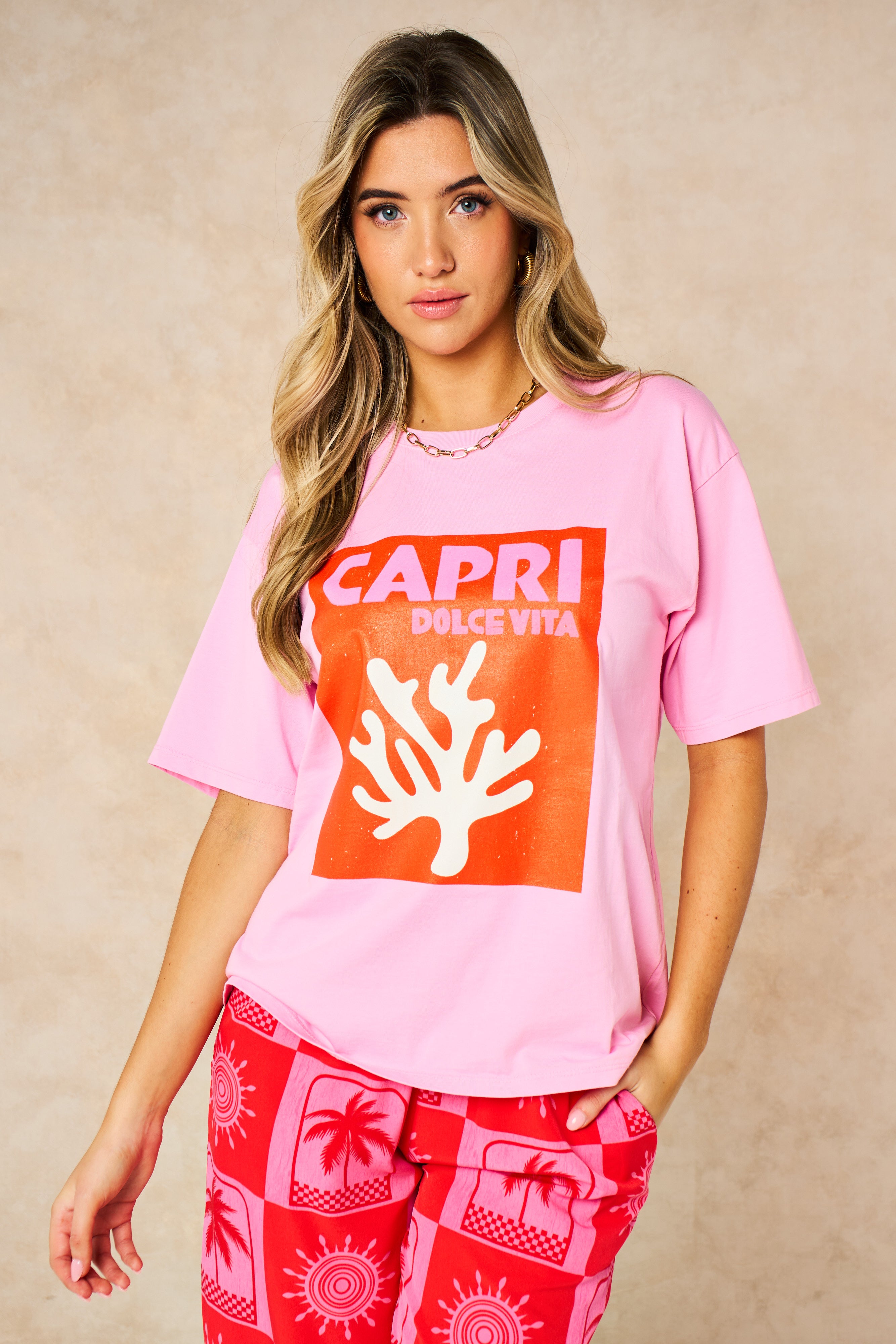 cotton-t-shirt-hot-pink-orange-capri-logo