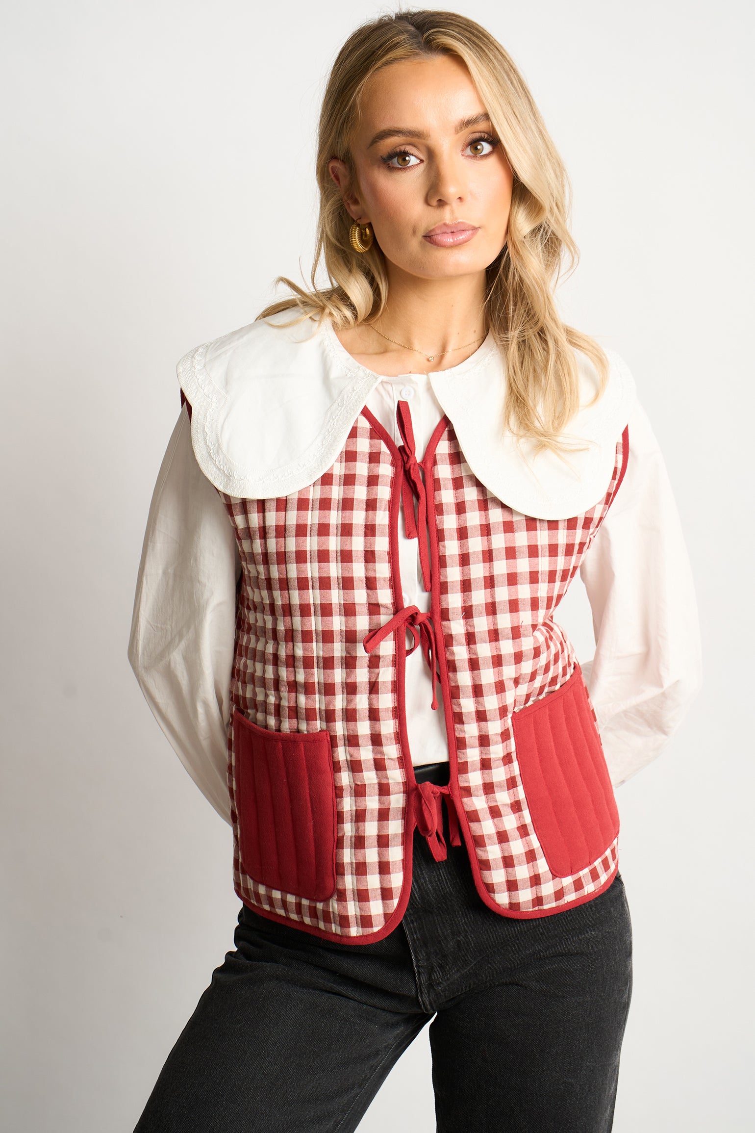 tabby-quilted-reversible-gilet-red-cream-gingham