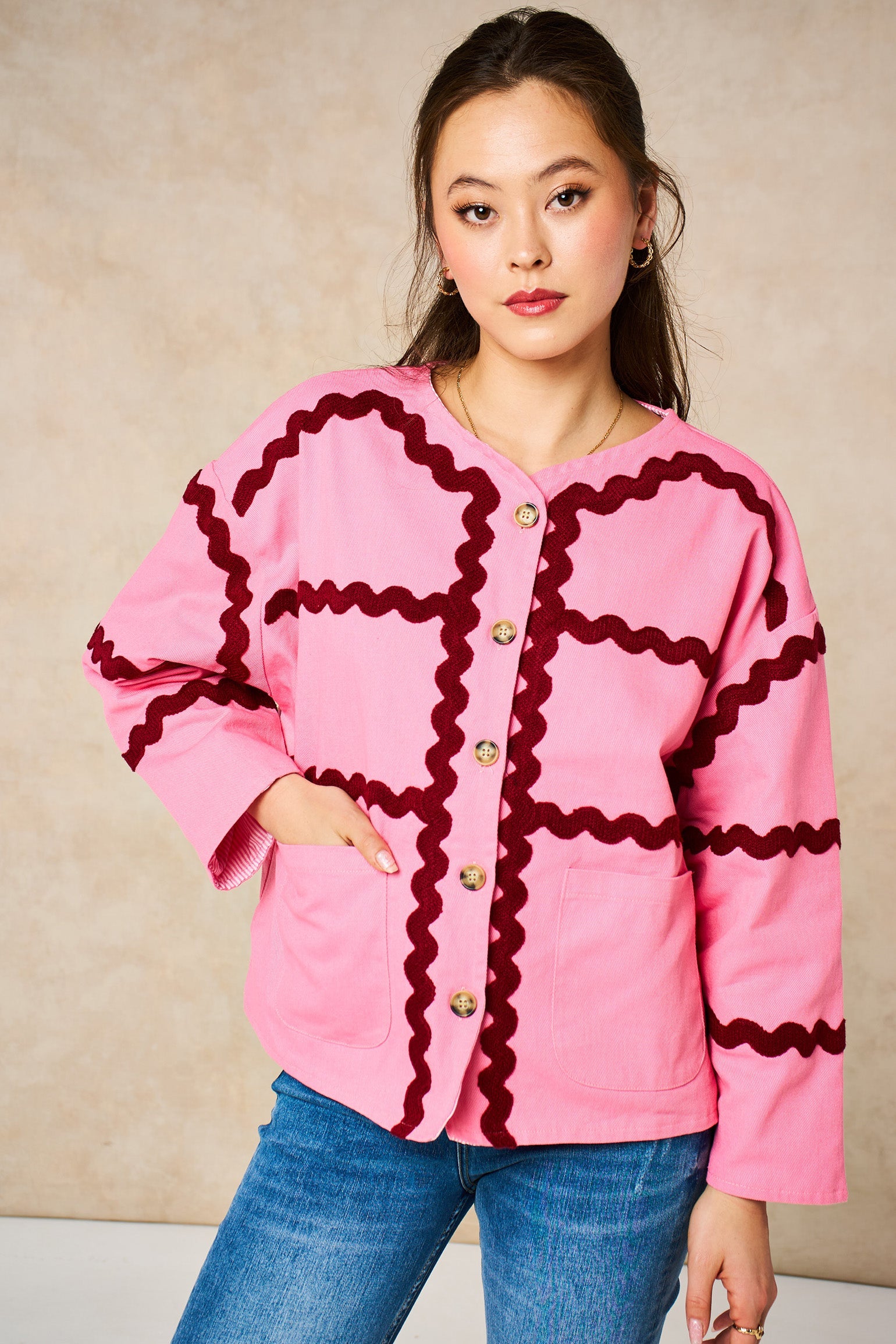 Wavy-Trim-Cotton-Twill-Jacket-in-Pink-front
