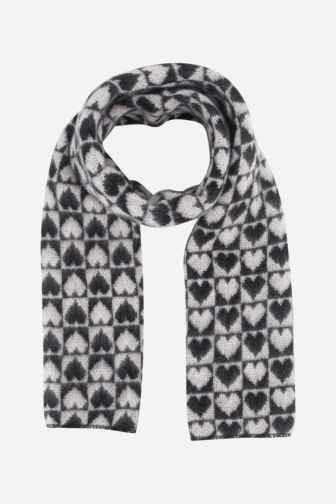 alessia-black-white-hearts-heavyweight-scarf-checkered-pattern