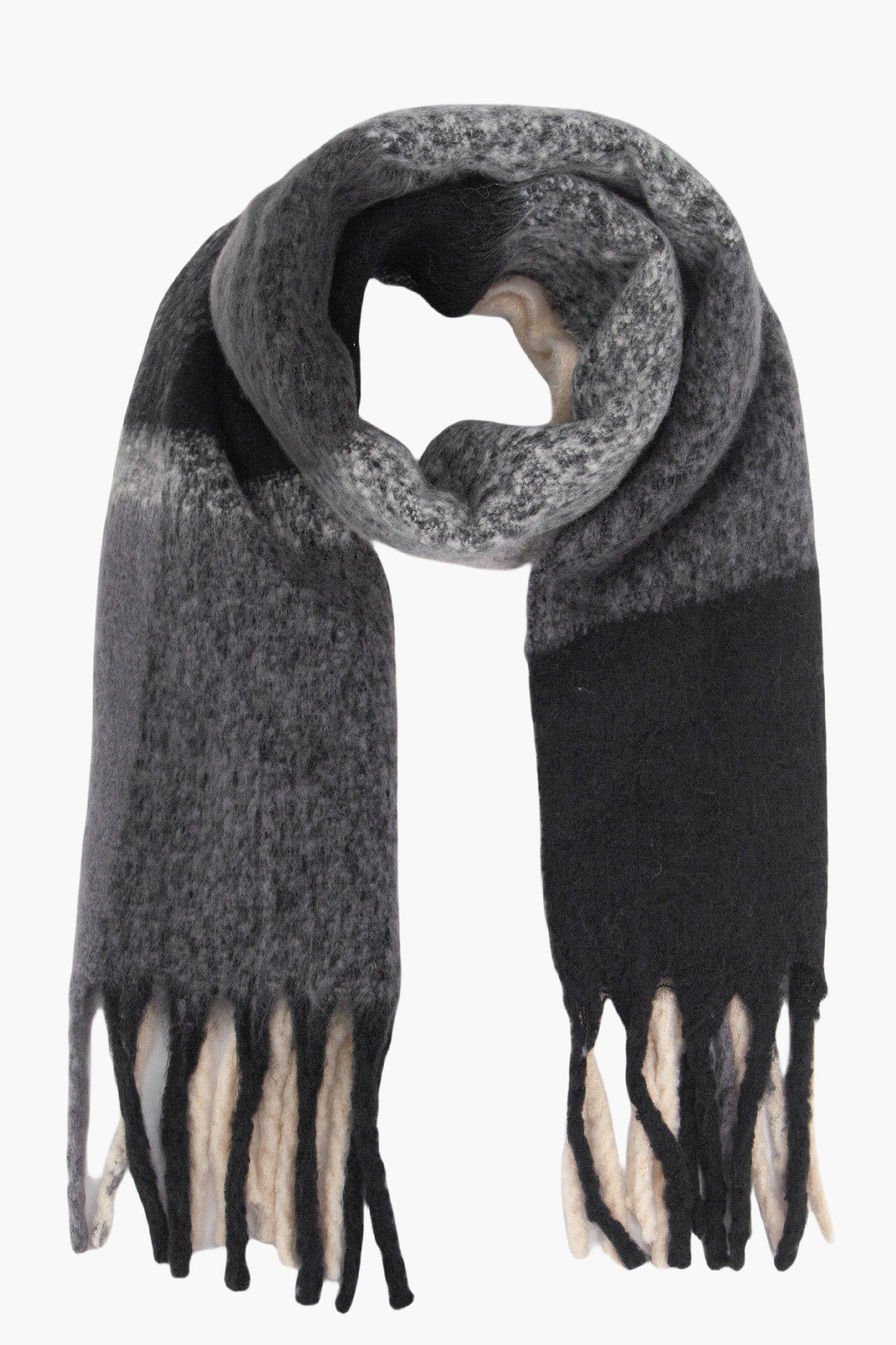 yara-black-square-colour-block-heavyweight-scarf-tassels
