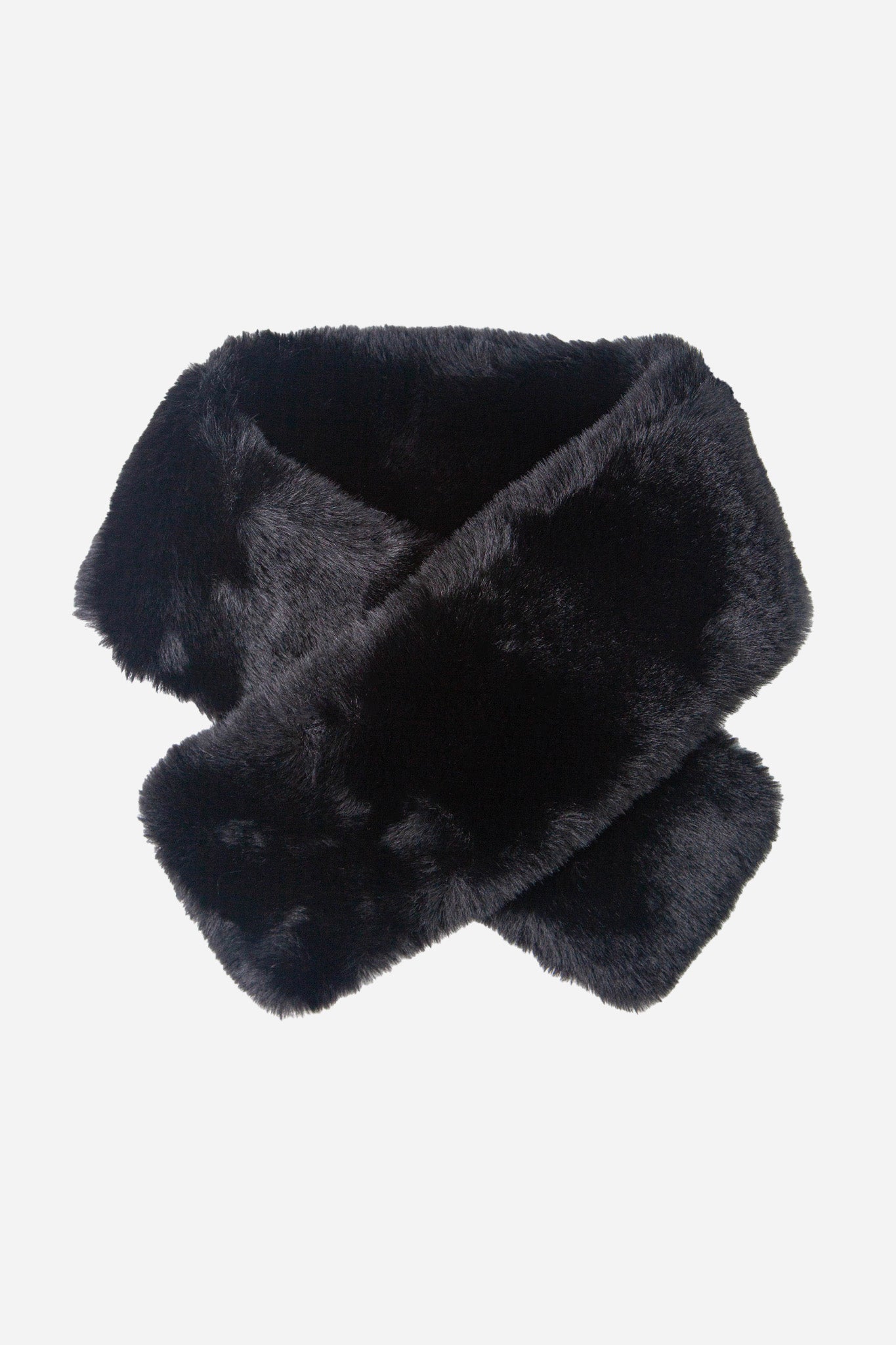 faux-fur-tuck-scarf-black-collar-tippet