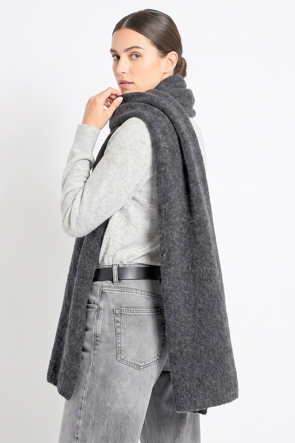 hadley-dark-grey-wool-blend-heavyweight-scarf-plain