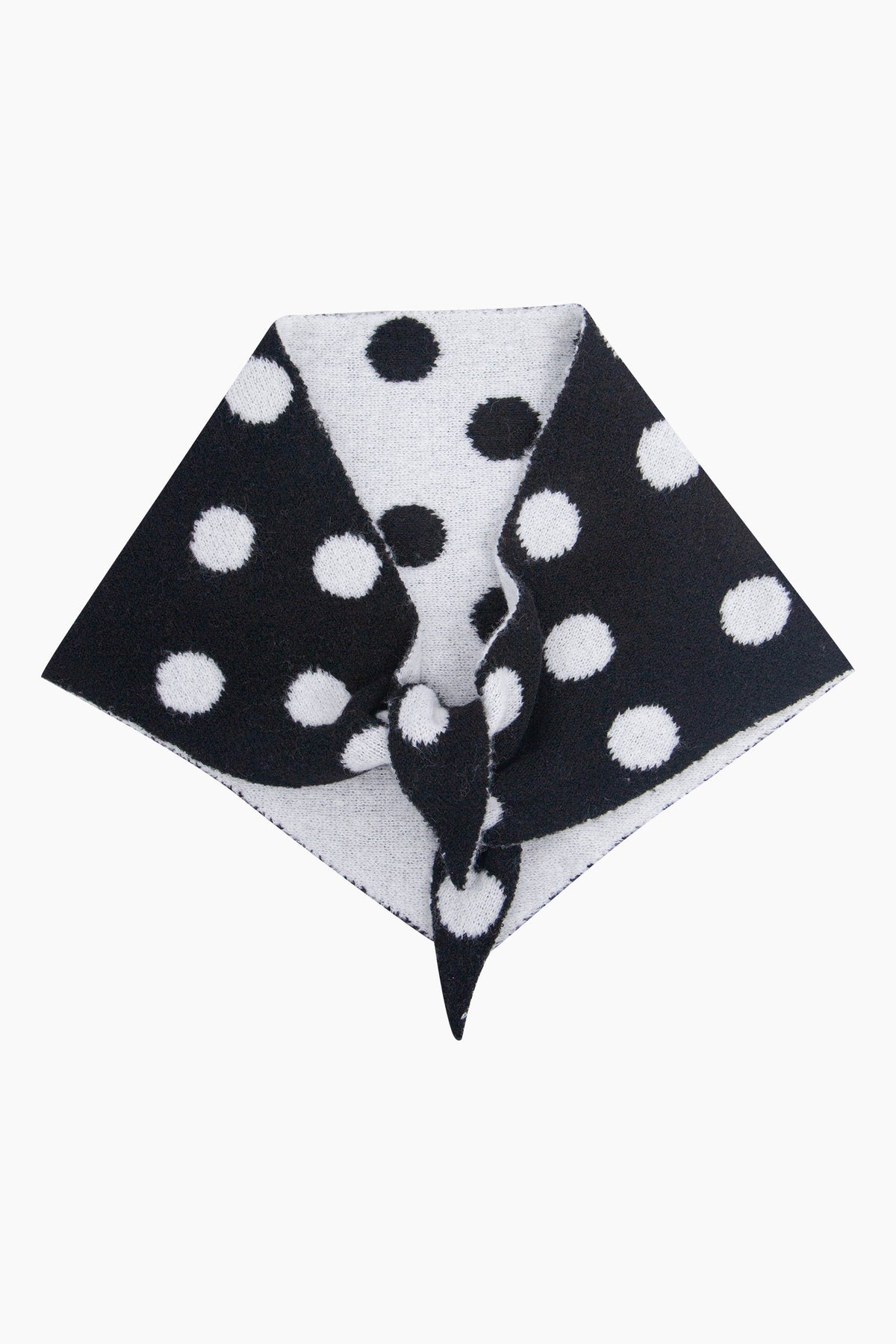 Spotted-Triangle-Heavyweight-Scarf-in-Black/White