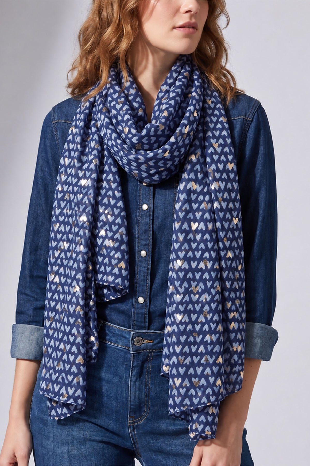 blue-metallic-heart-lightweight-scarf