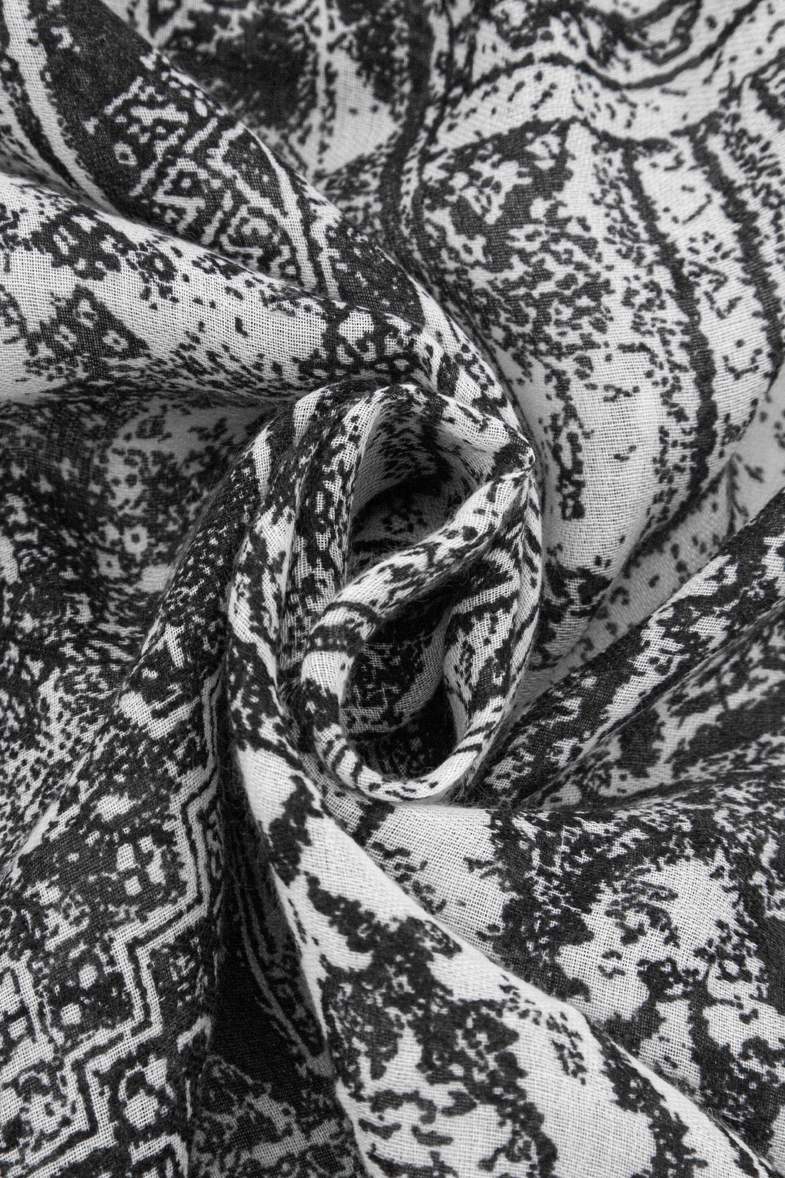 Mediterranean-Tile-Print-Lightweight-Scarf-in-Black-Folded-Closeup