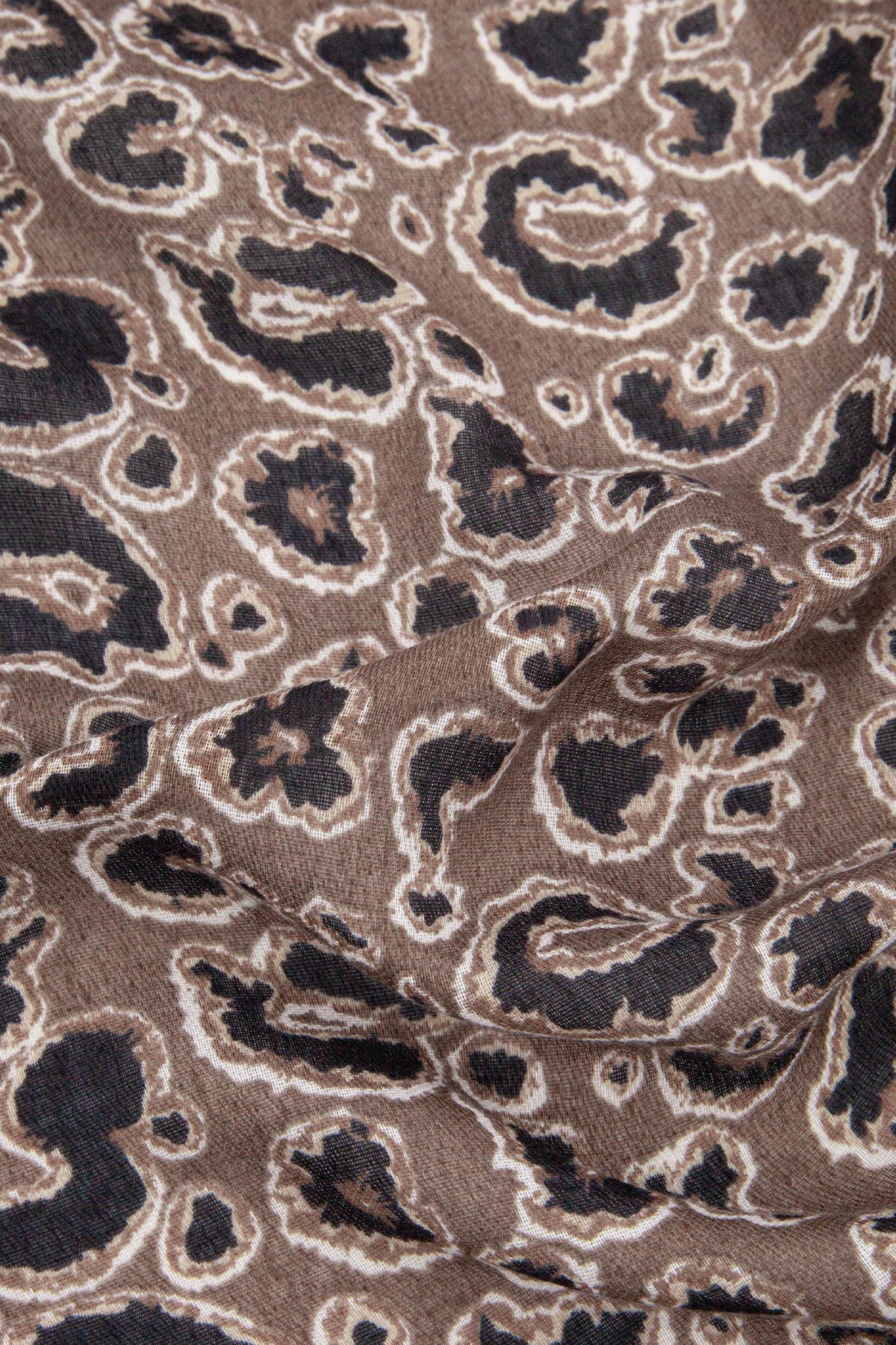 Sketched-Leopard-Print-Lightweight-Scarf-in-Khaki