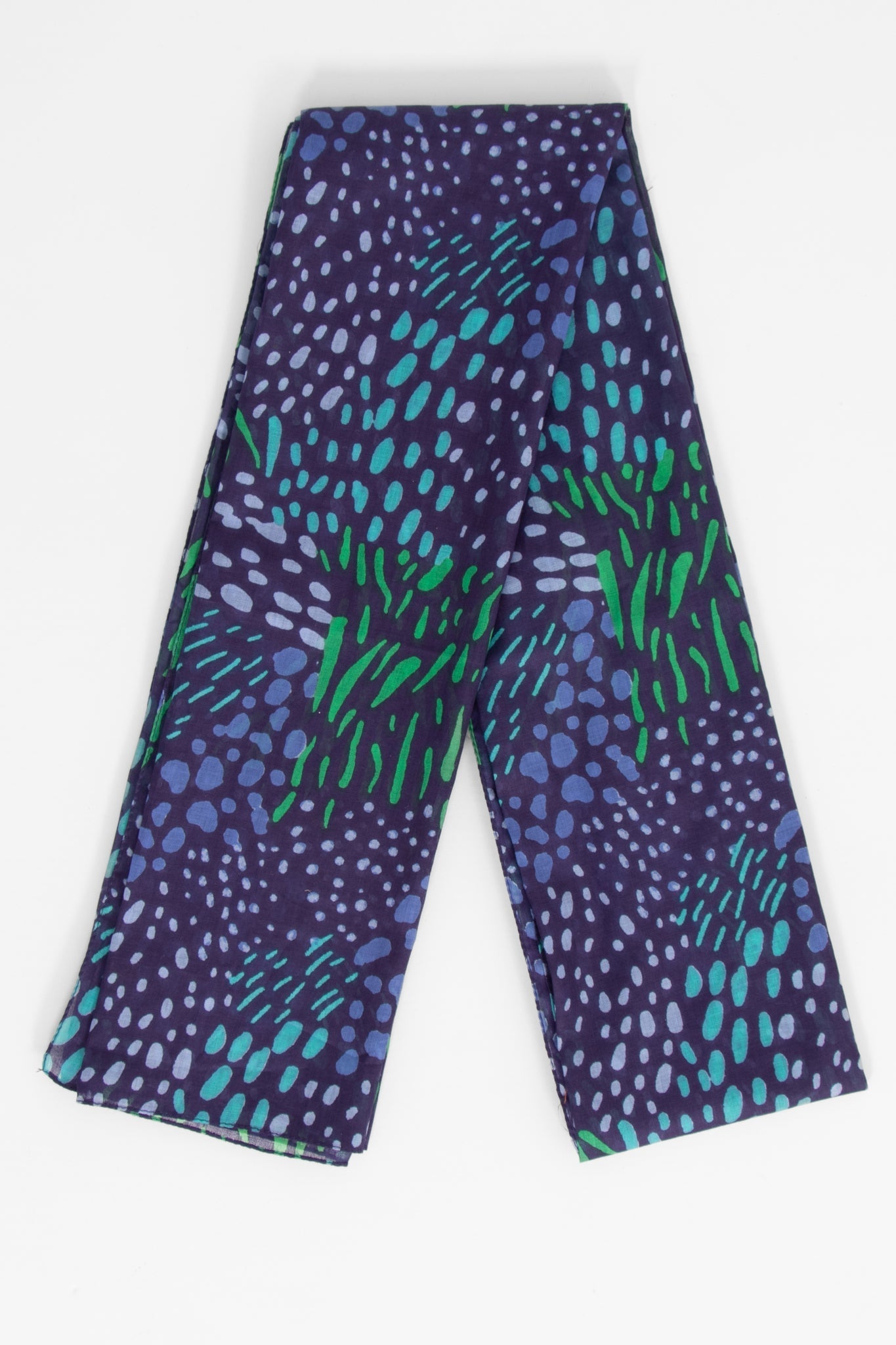 leilani-lightweight-cotton-scarf-navy-blue-spotted-abstract-print-folded-pattern-covers-full-design