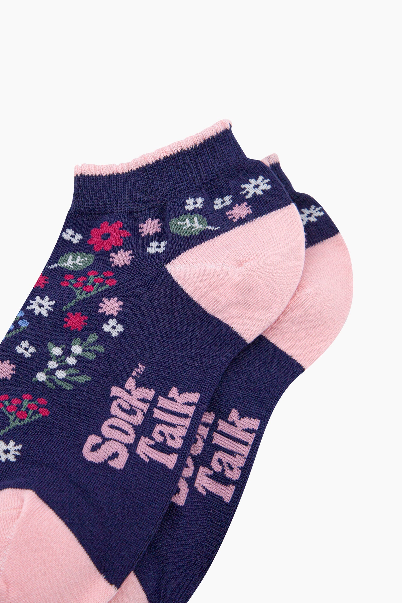 Wildflowers-Bamboo-Trainer-Socks-in-Navy-Blue-Closeup