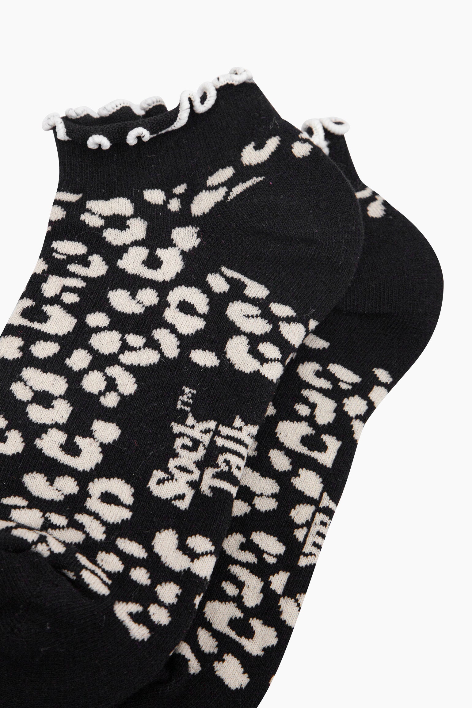 Leopard-Print-Frilled-Cuff-Combed-Cotton-Trainer-Socks-in-Black-Closeup