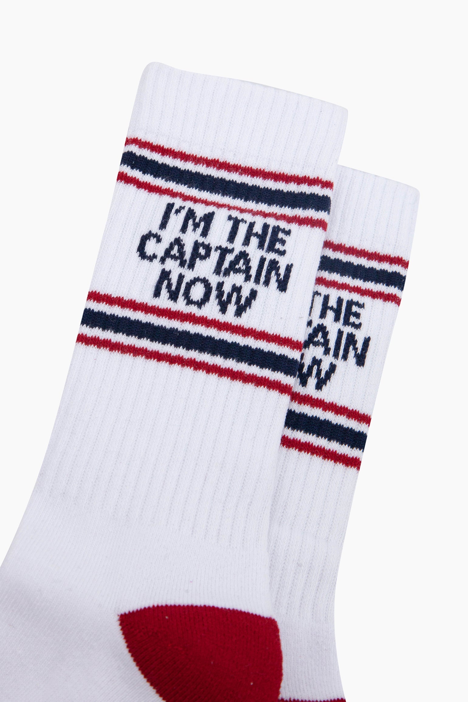 Captain-Organic-Cotton-Sports-Socks-in-White-Closeup