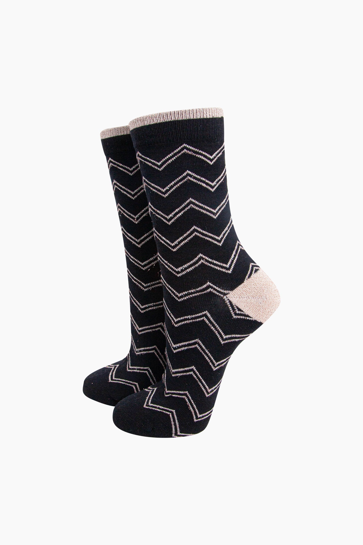 Zig-Zag-Combed-Cotton-Glitter-Socks-in-Black-Mannequin