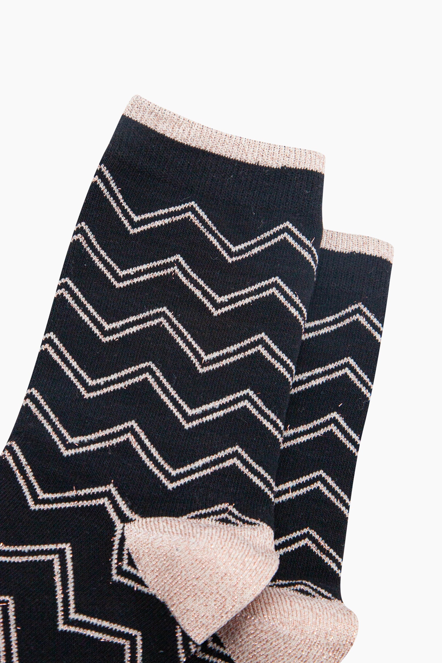 Zig-Zag-Combed-Cotton-Glitter-Socks-in-Black-Closeup