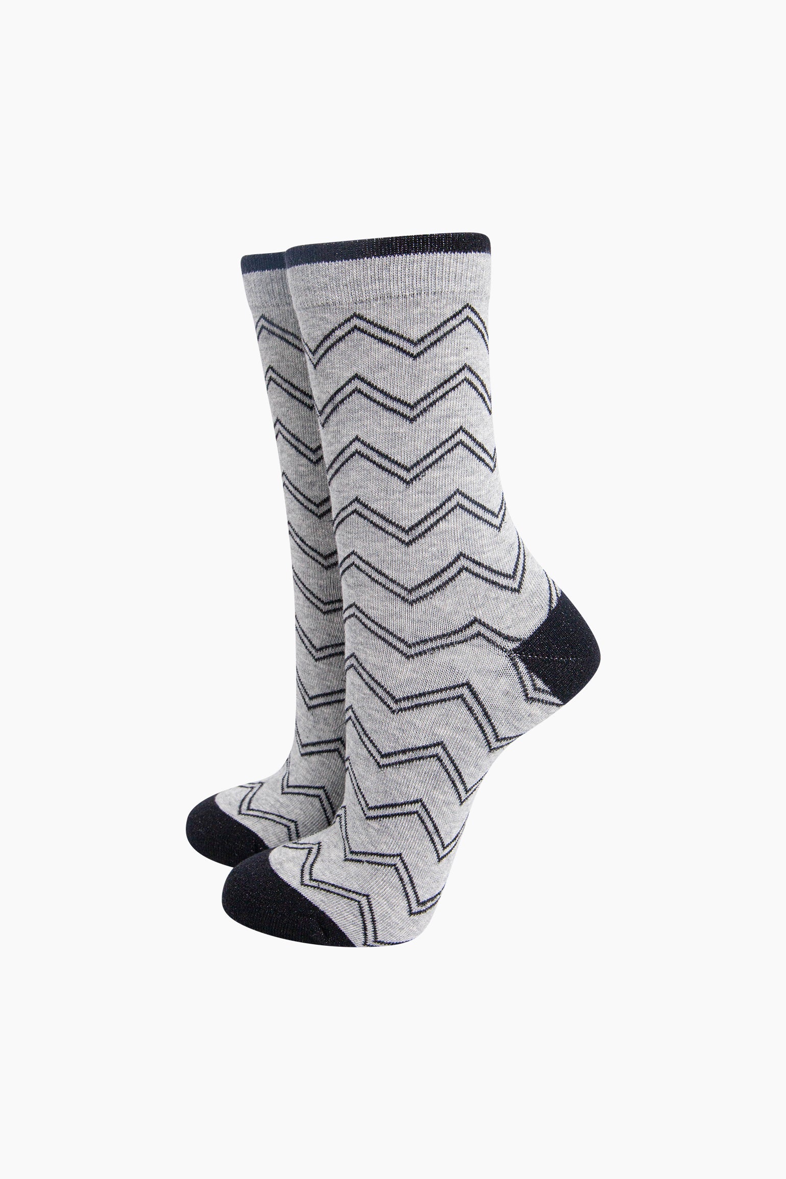 Zig-Zag-Combed-Cotton-Glitter-Socks-in-Grey-Mannequin