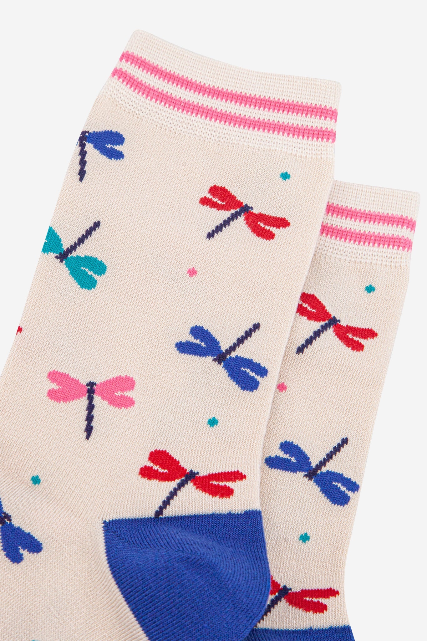 womens-bamboo-socks-cream-blue-dragonfly-close-up