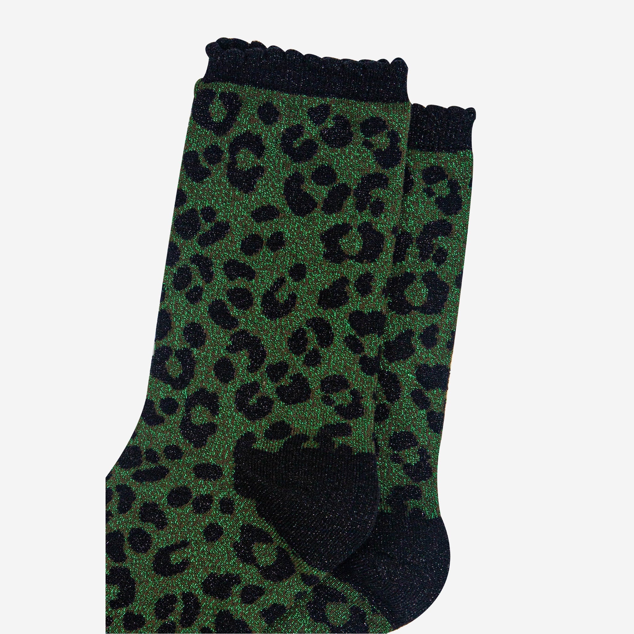 womens-khaki-leopard-print-glitter-socks-close-up-sparkles