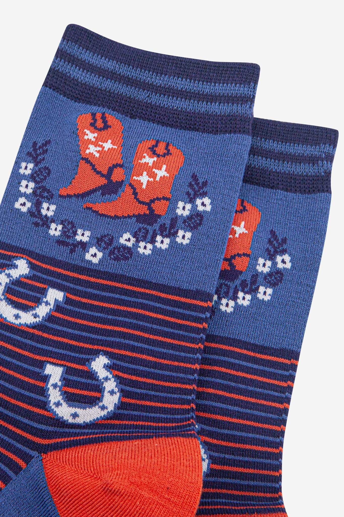 womens-bamboo-socks-navy-blue-denim-blue-cowboy-wreath-close-up