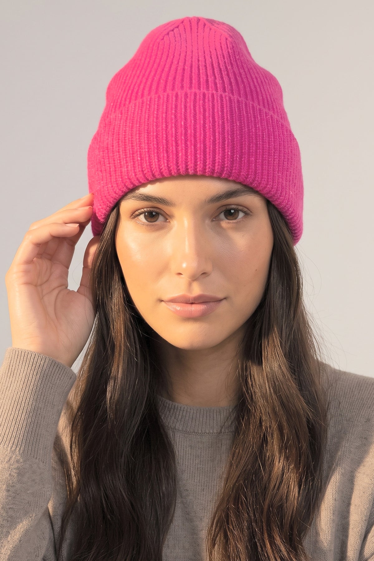 knitted-beanie-hat-fuchsia