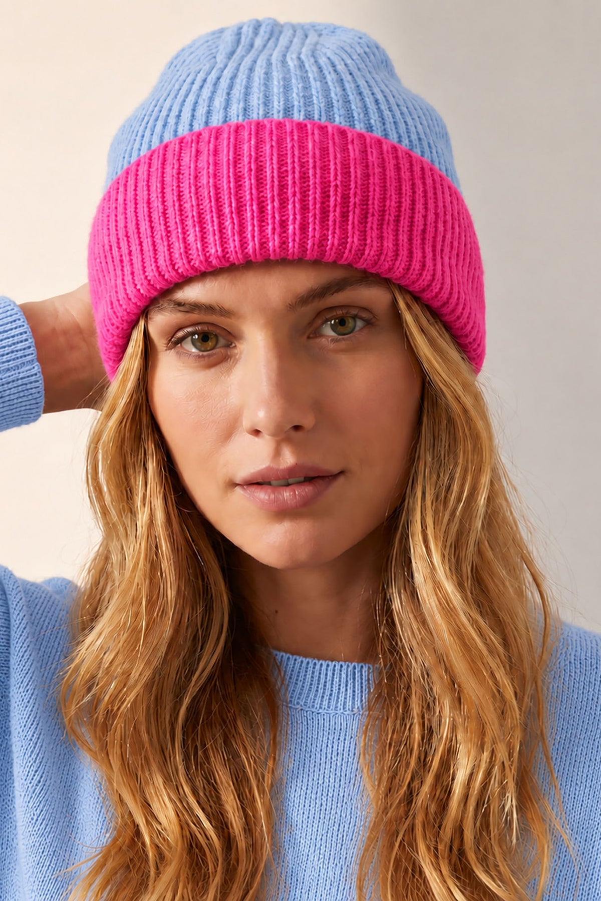 Minnie-Blue/Hot-Pink-Two-Tone-Beanie-Hat