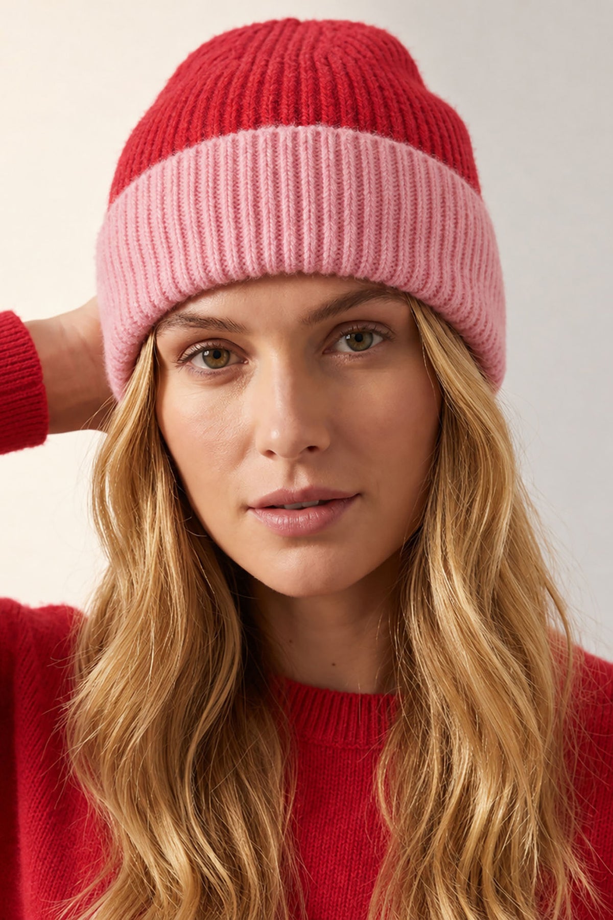 Minnie-Red/Pink-Two-Tone-Beanie-Hat