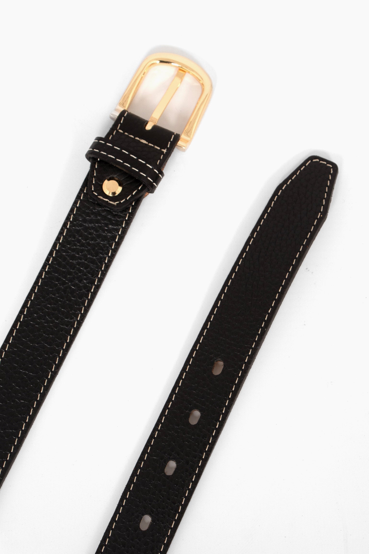 plain black 3cm leather belt with cut out notches and gold buckle and pin