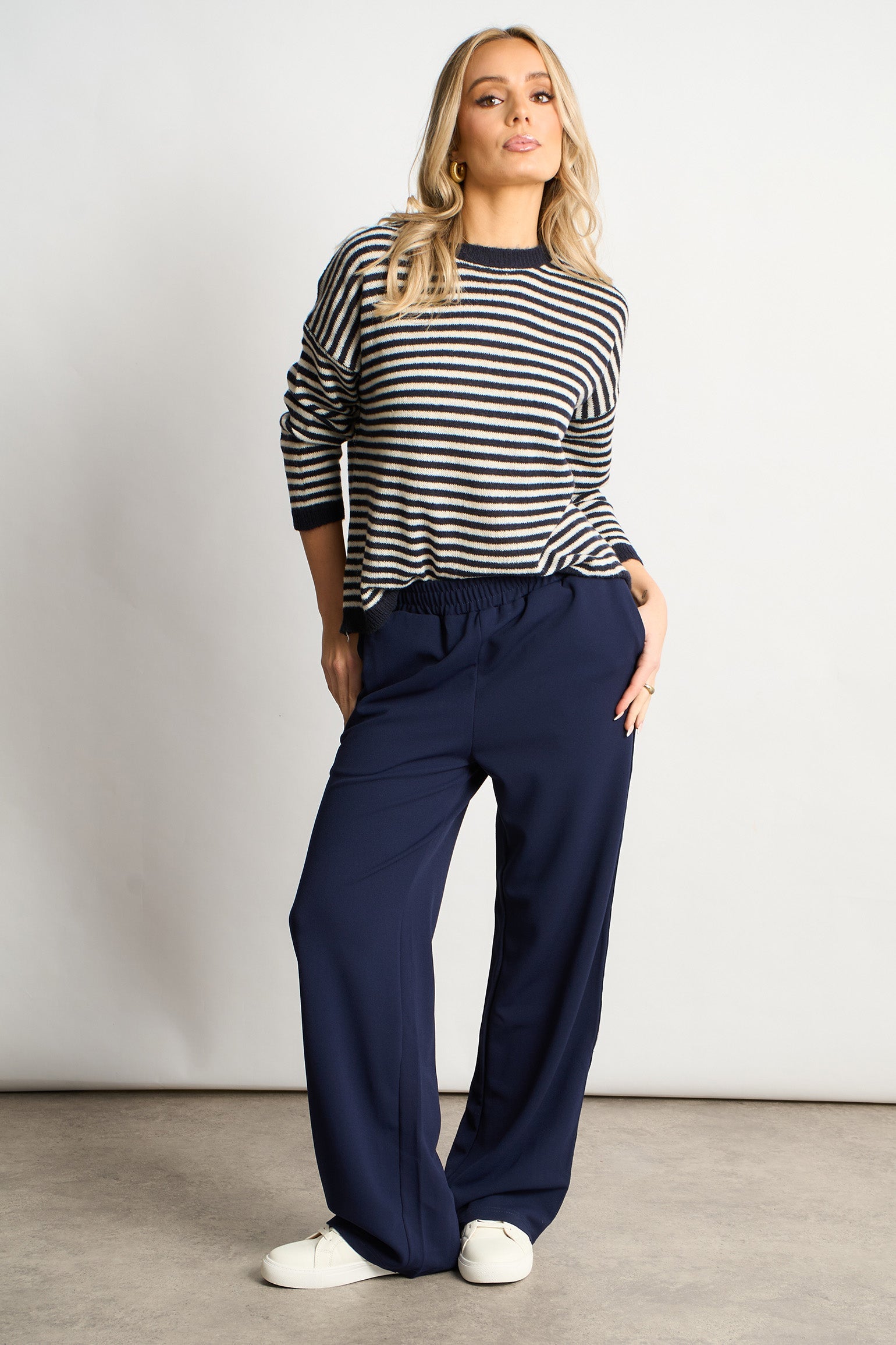 Striped-Italian-Wool-Blend-Knitted-Jumper-in-Navy-Blue-styled