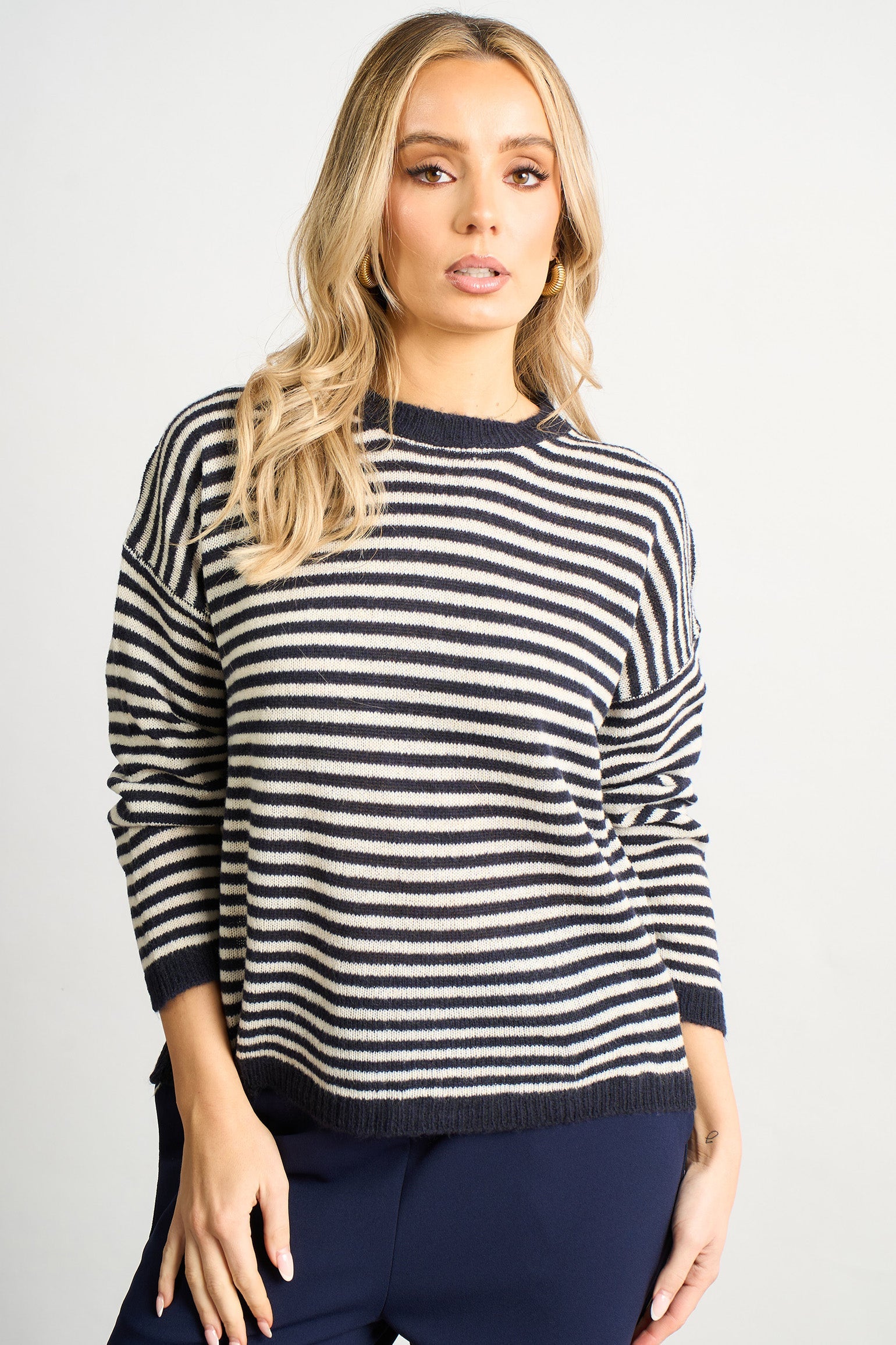 Striped-Italian-Wool-Blend-Knitted-Jumper-in-Navy-Blue-front