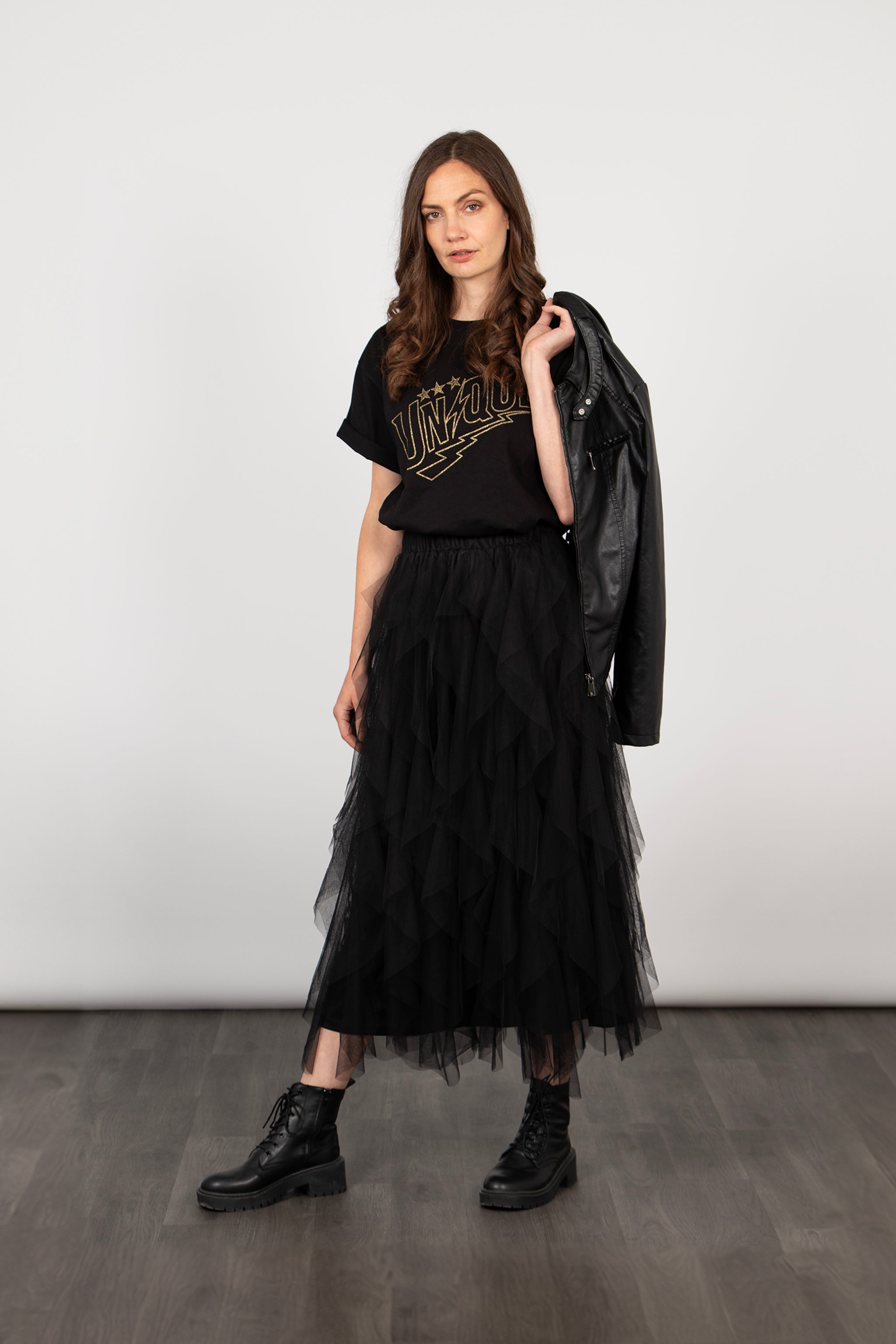 Layla-Black-Layered-Tulle-Maxi-Skirt-model-front