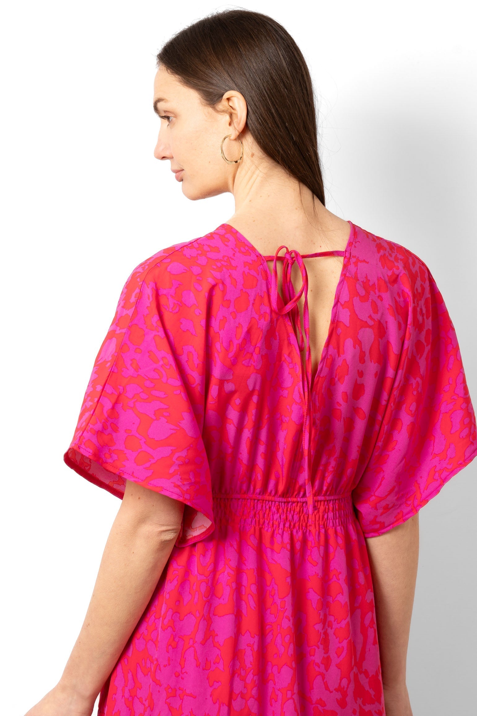 sienna-maxi-kaftan-dress-hot-pink-abstract-print-front-view-on-model