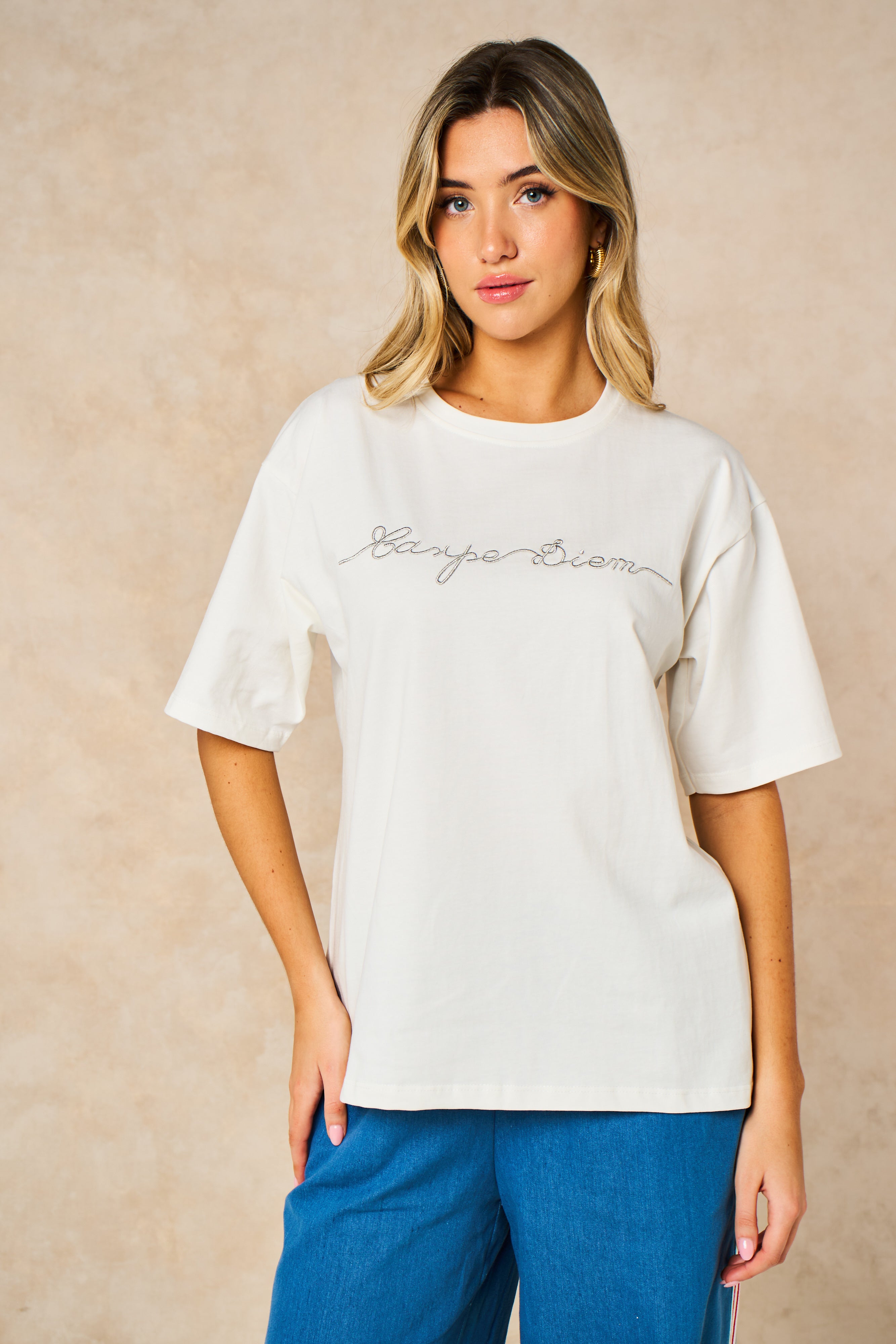 cotton-white-t-shirt-with-silver-carpe-diem-word-print-graphic