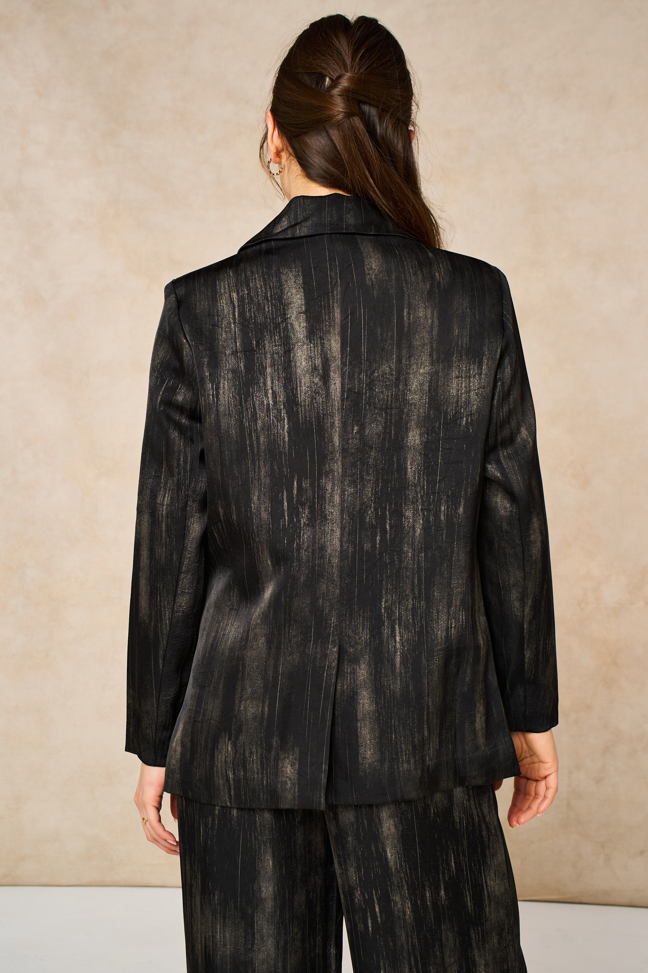 tatum-boyfriend-blazer-black-gold-metallic-brushstroke-carter-wide-leg-trousers-metallic-brushstroke-matching-set-suit
