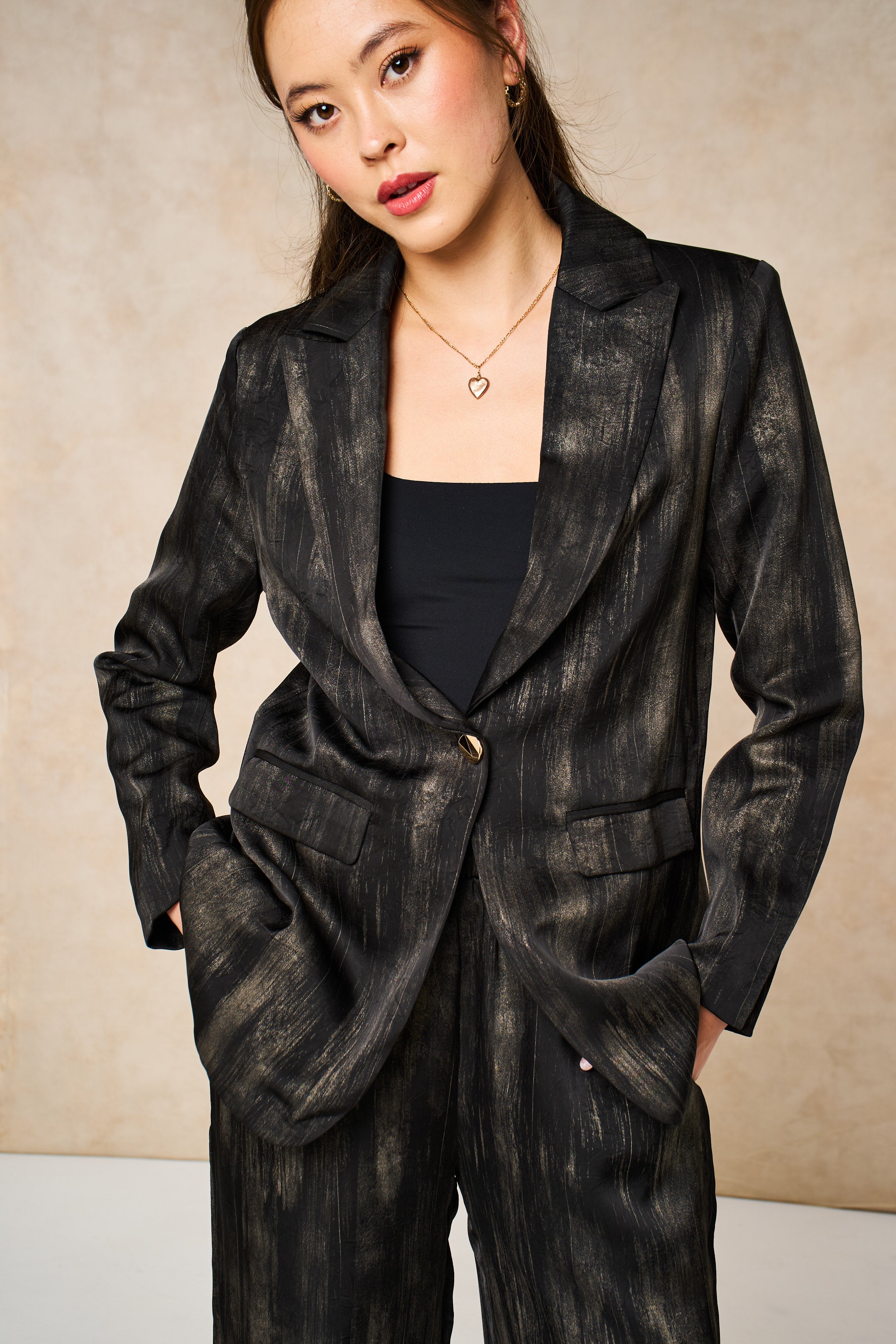 tatum-boyfriend-blazer-black-gold-metallic-brushstroke-carter-wide-leg-trousers-metallic-brushstroke-matching-set-suit