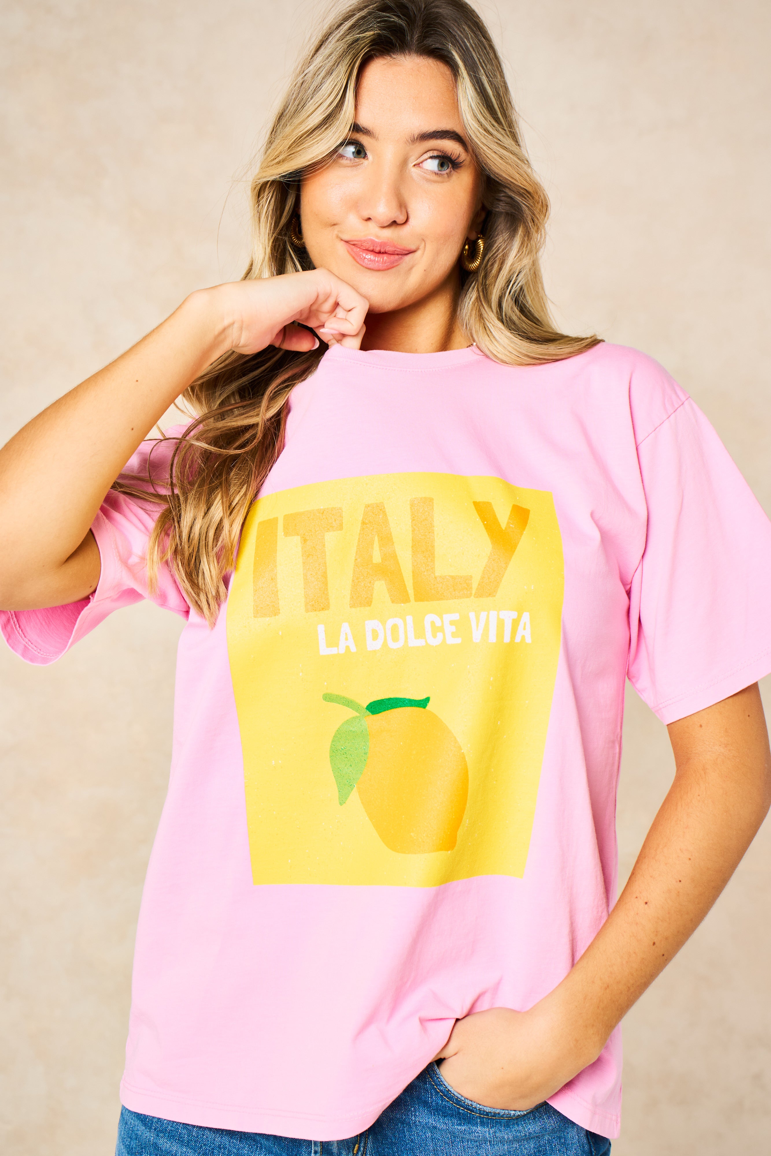 cotton-t-shirt-light-pink-yellow-italy-la-dolce-vita-logo