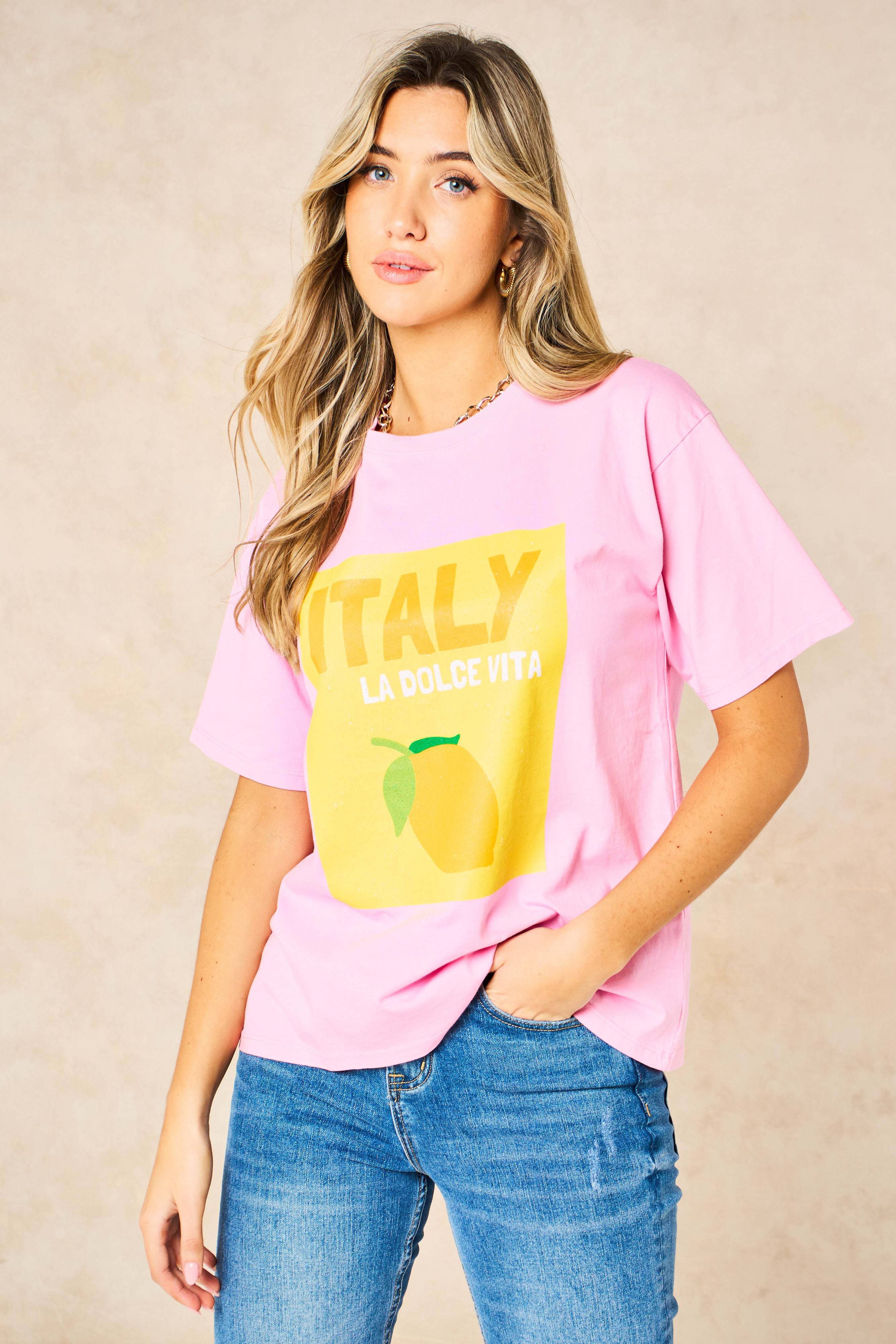 cotton-t-shirt-light-pink-yellow-italy-la-dolce-vita-logo