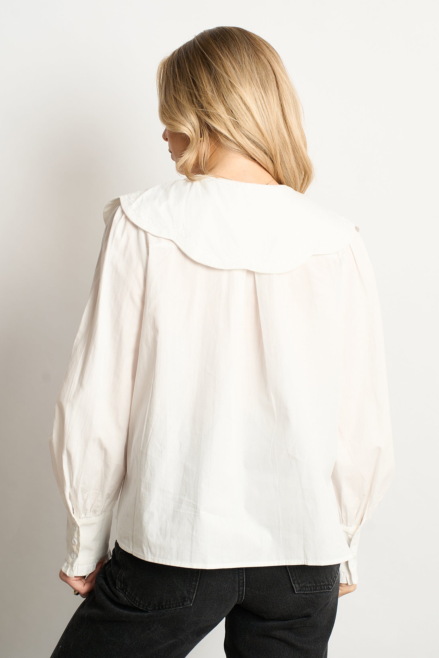 cammie-long-sleeve-cotton-shirt-white-pilgrim-collar-button-front