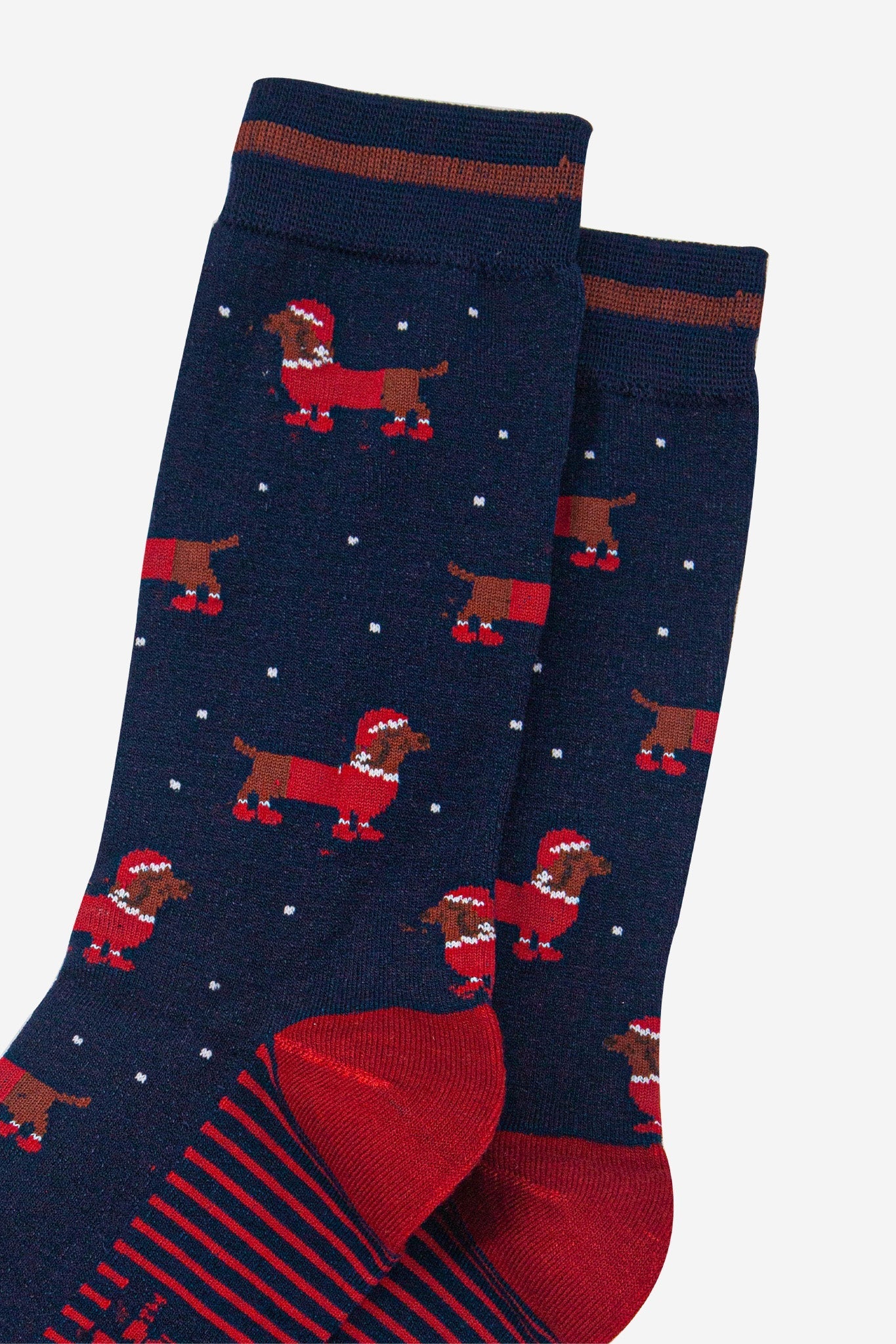 mens-bamboo-socks-navy-blue-red-santa-sausage-dog-close-up