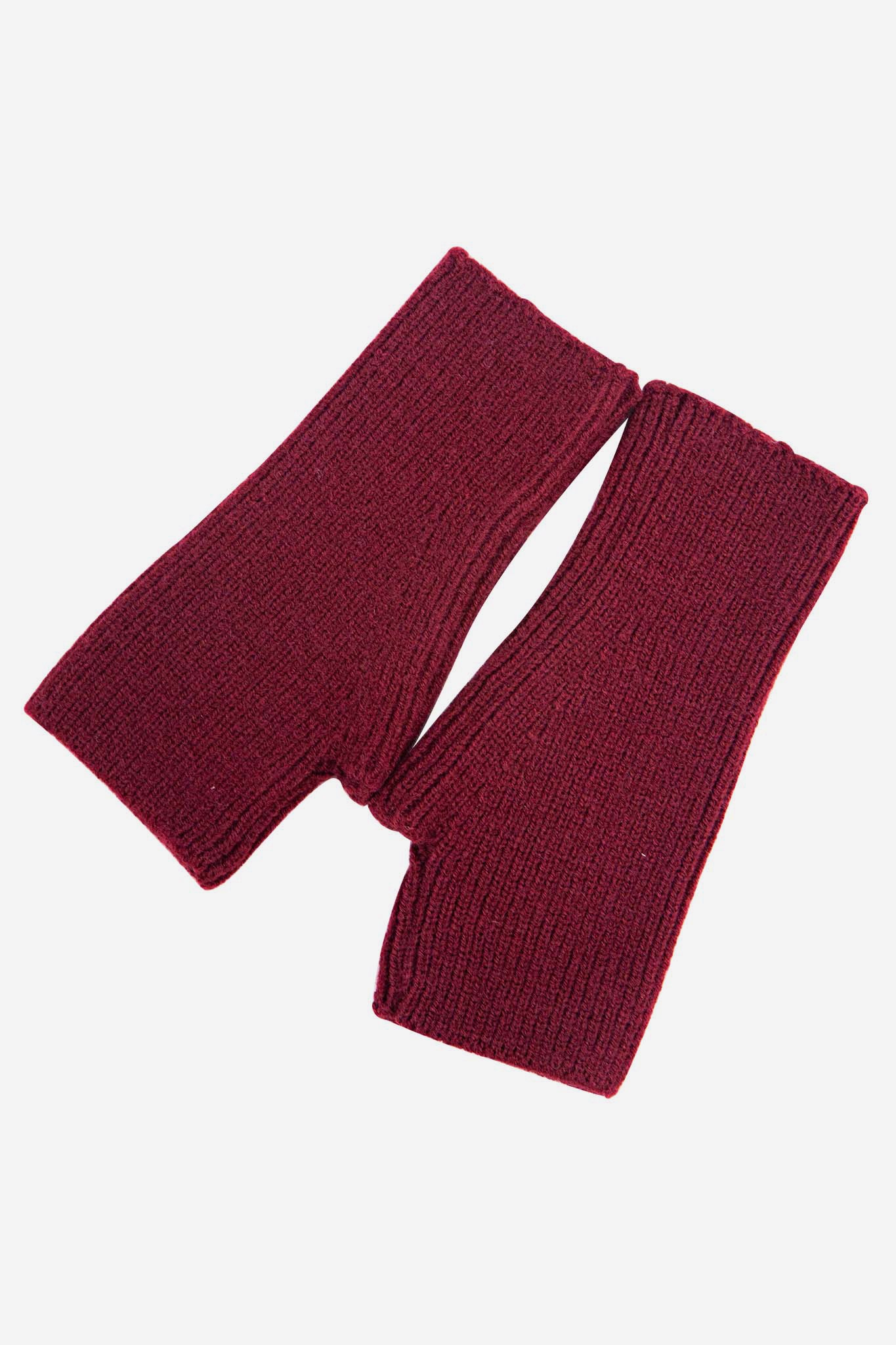 dylan-berry-ribbed-wrist-warmers-warm-winter