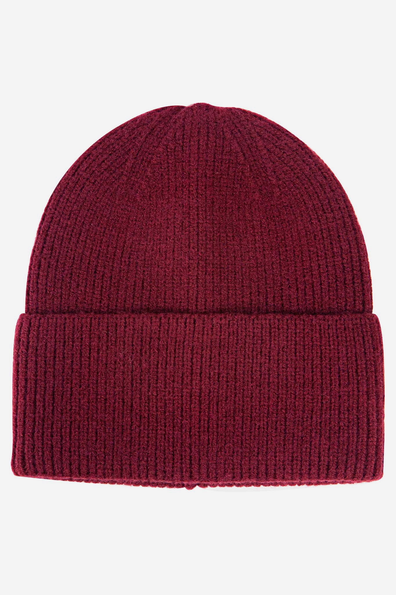 noelle-berry-ribbed-beanie-hat-knitted