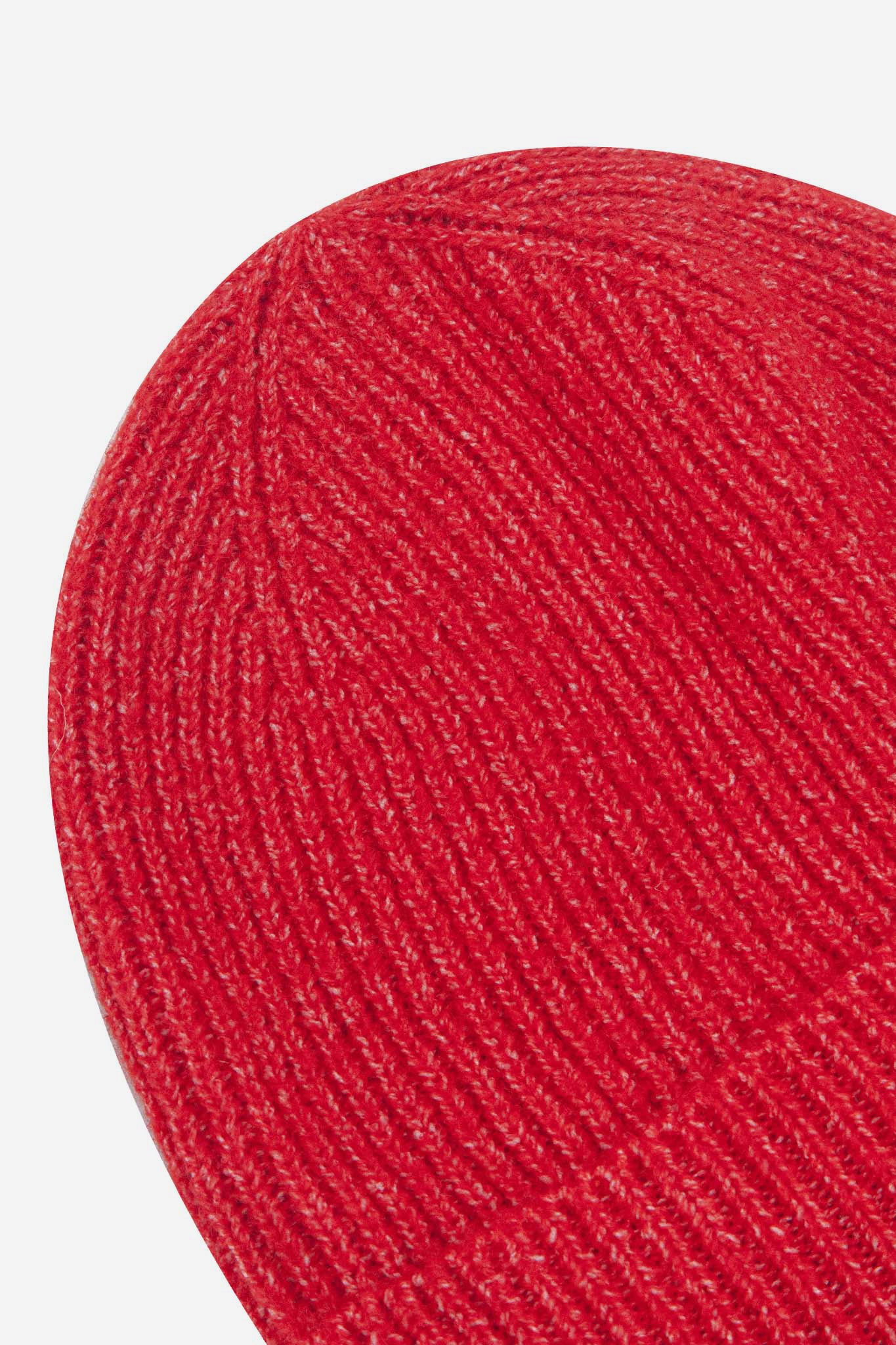 kit-red-wool-blend-beanie-hat-close-up-ribbed-knitted