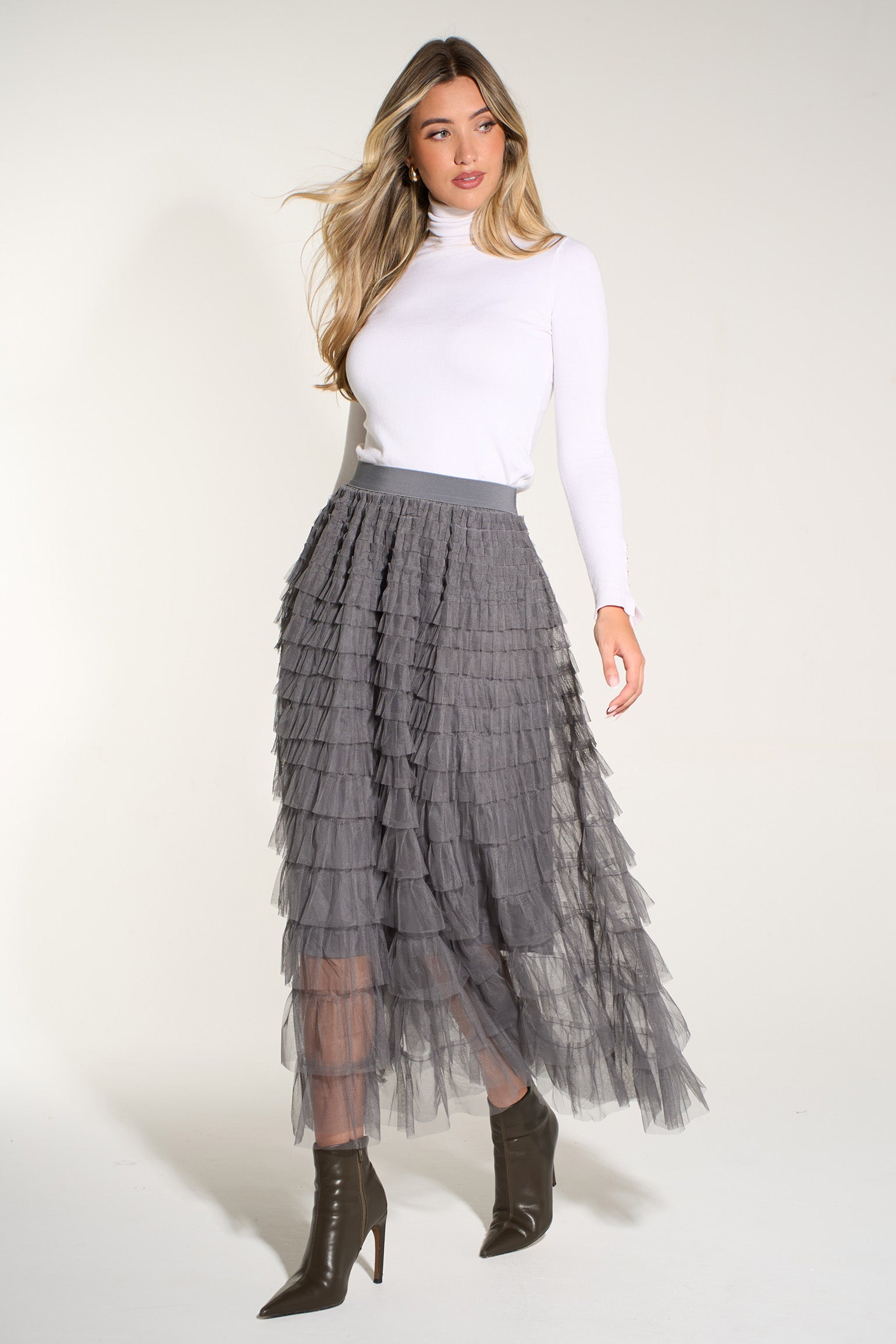 Plain-Cake-Tulle-Maxi-Skirt-in-Dark-Grey