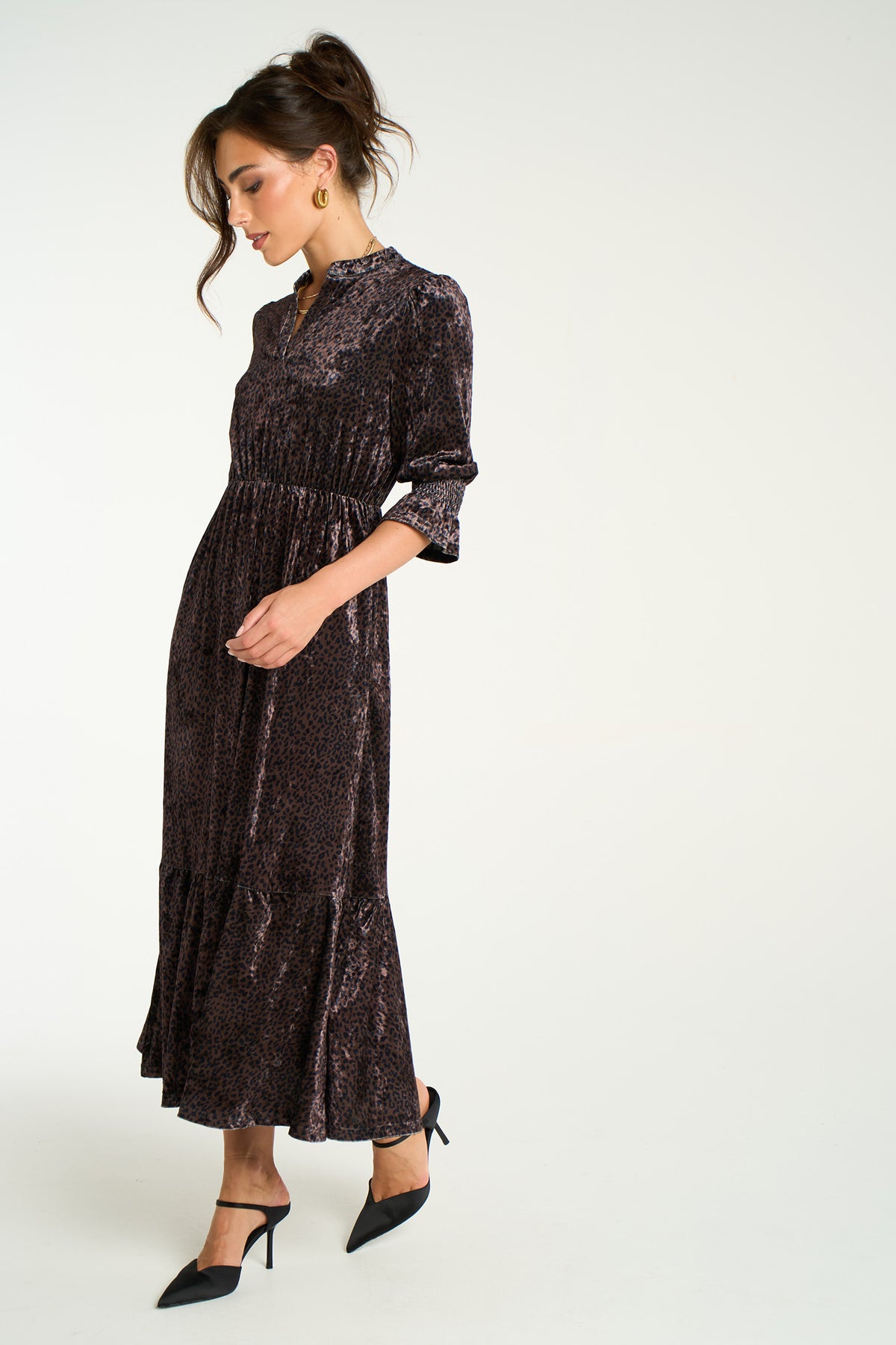 v-neck-midaxi-dress-brown-velvet-leopard
